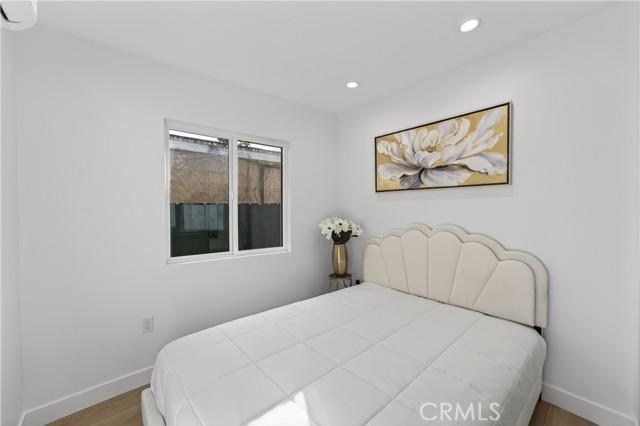 Los Angeles, California, 90044, United States, ,Residential,For Sale,1997733