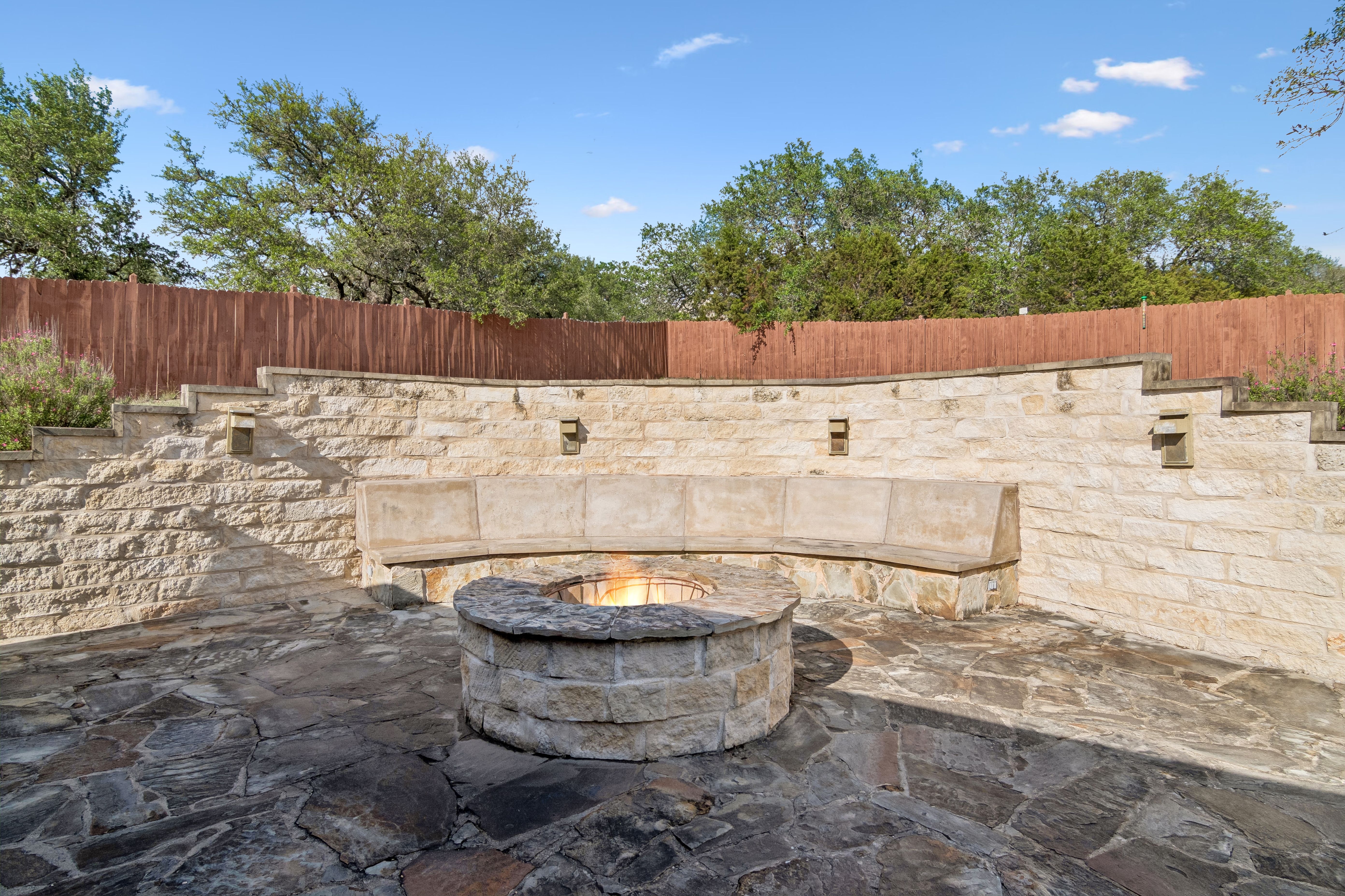  Privacy Meets Proximity - 物件實景