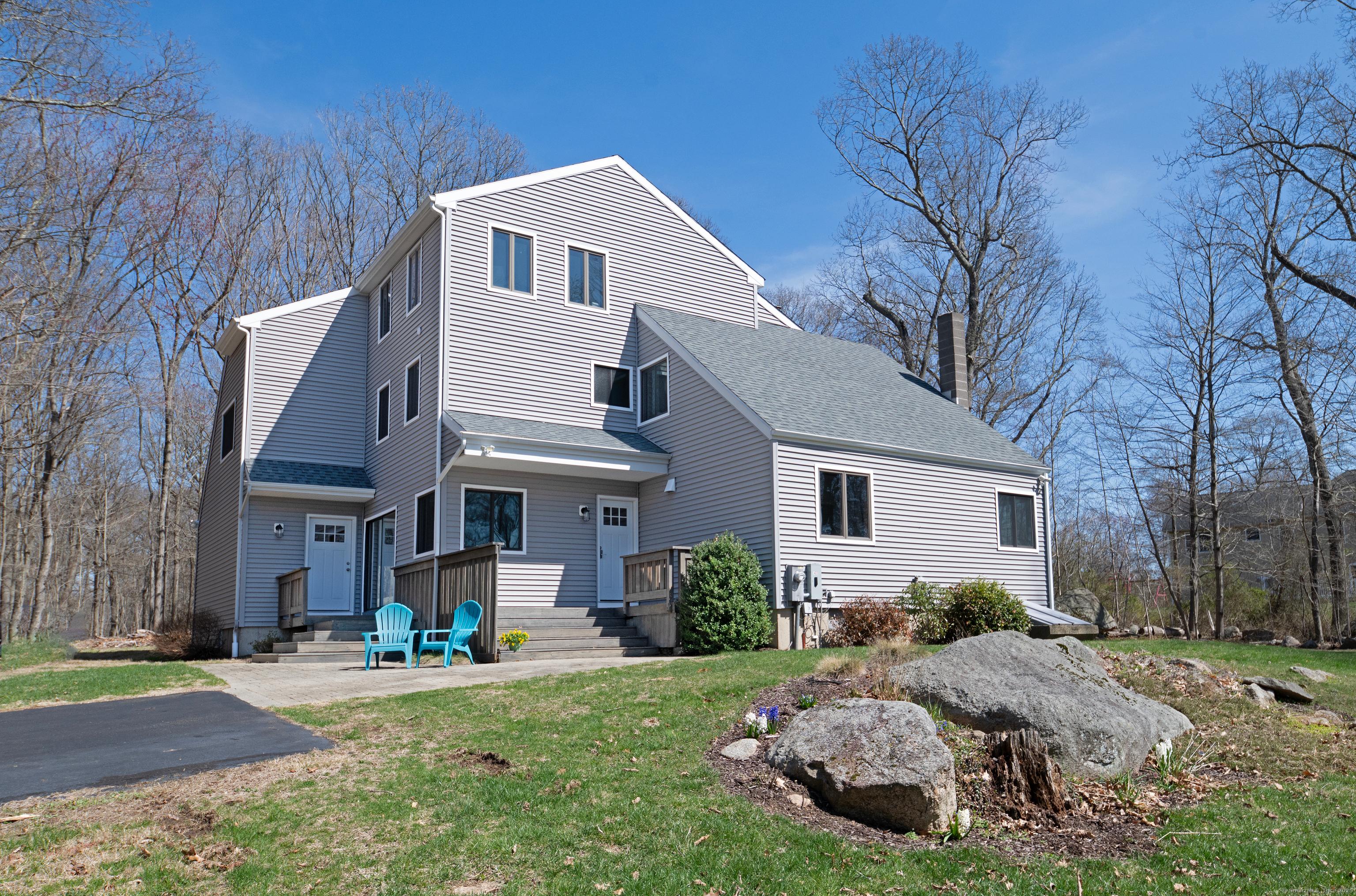 Guilford, Connecticut, 06437, United States, 3 Bedrooms Bedrooms, ,2 BathroomsBathrooms,Residential,For Sale,1935786