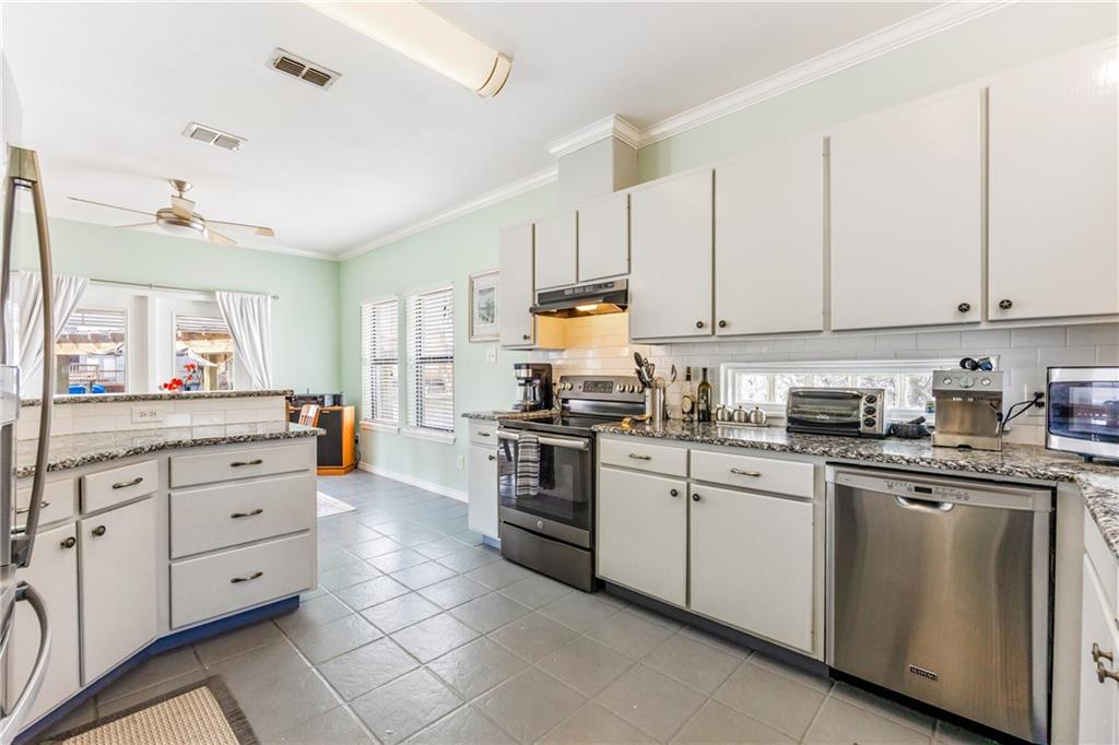 Corpus Christi, Texas, 78418, United States, 4 Bedrooms Bedrooms, ,3 BathroomsBathrooms,Residential,For Sale,1857937