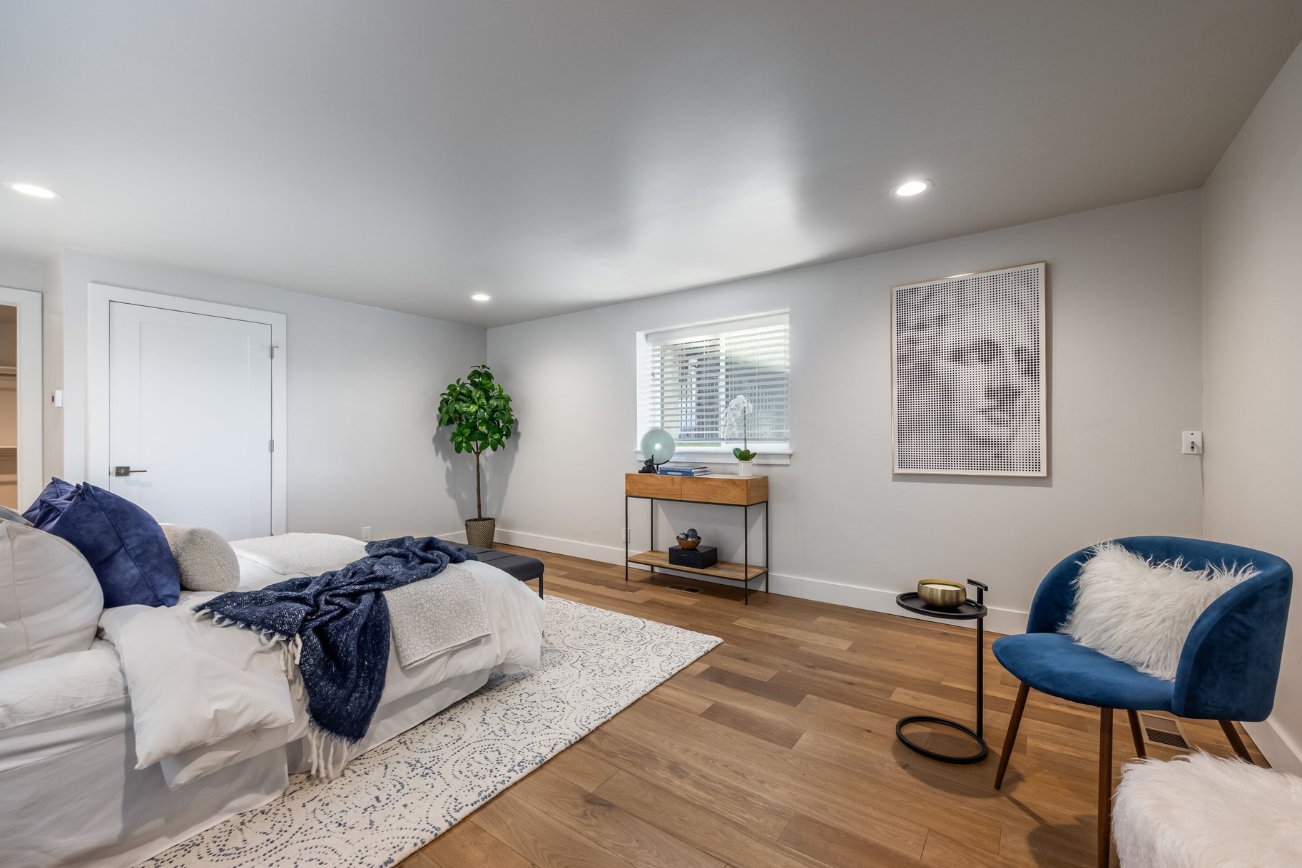  Stunning East Capitol Renovation - 物件實景