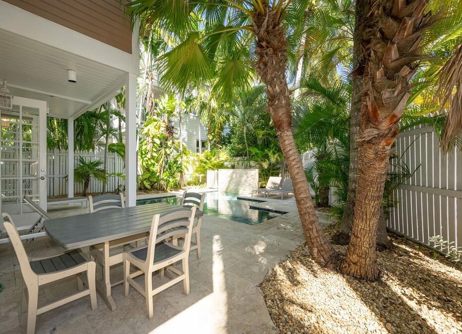 KEY WEST, Florida, 33040, United States, 5 Bedrooms Bedrooms, ,4 BathroomsBathrooms,Residential,For Sale,1847145