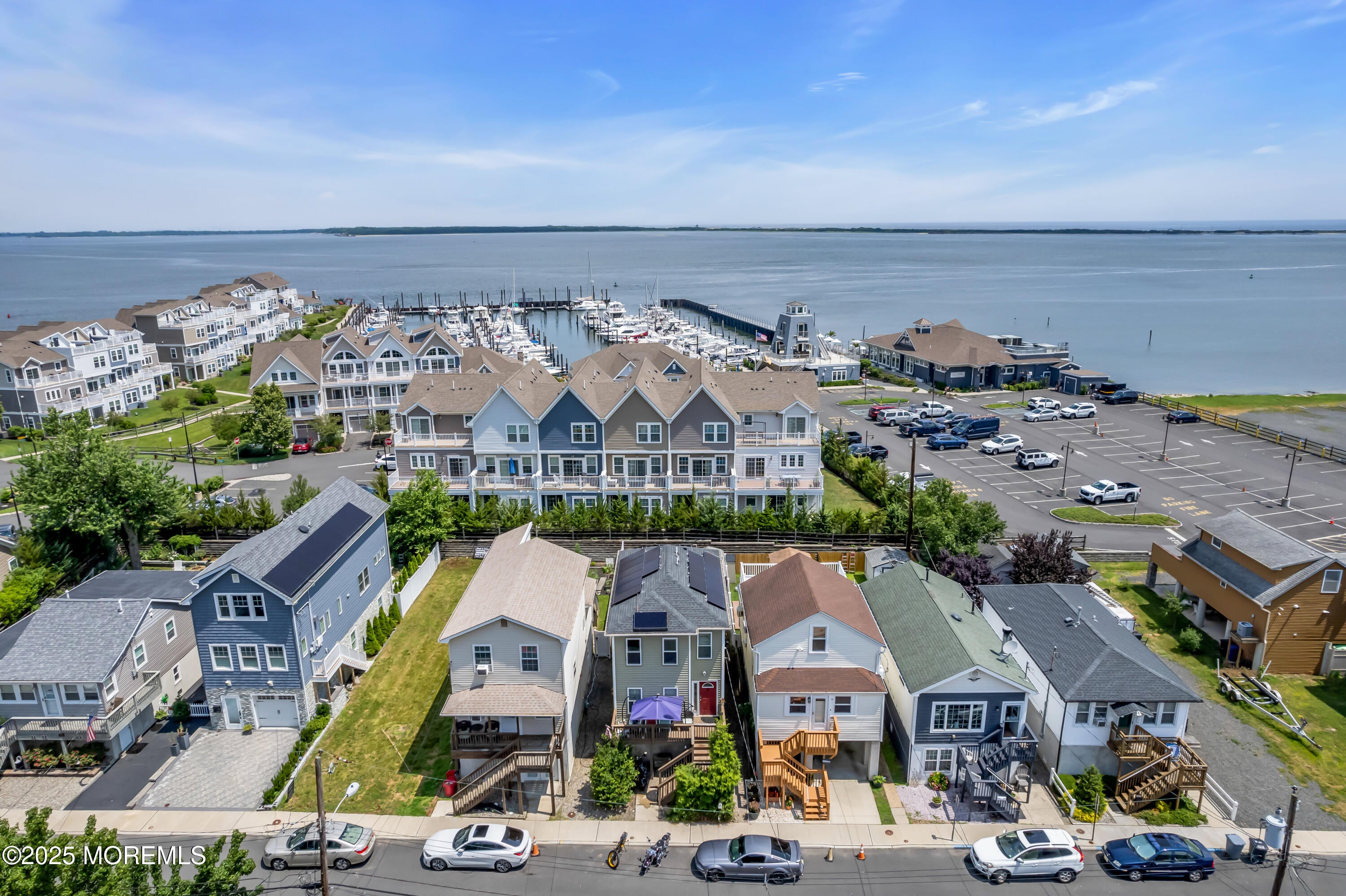 Highlands, New Jersey, 07732, United States, 2 Bedrooms Bedrooms, ,2 BathroomsBathrooms,Residential,For Sale,1980474