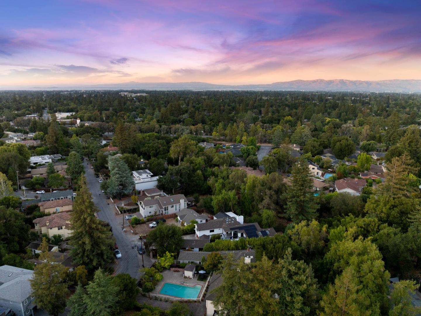 Los Altos, California, 94024, United States, 3 Bedrooms Bedrooms, ,2 BathroomsBathrooms,Residential,For Sale,1925689