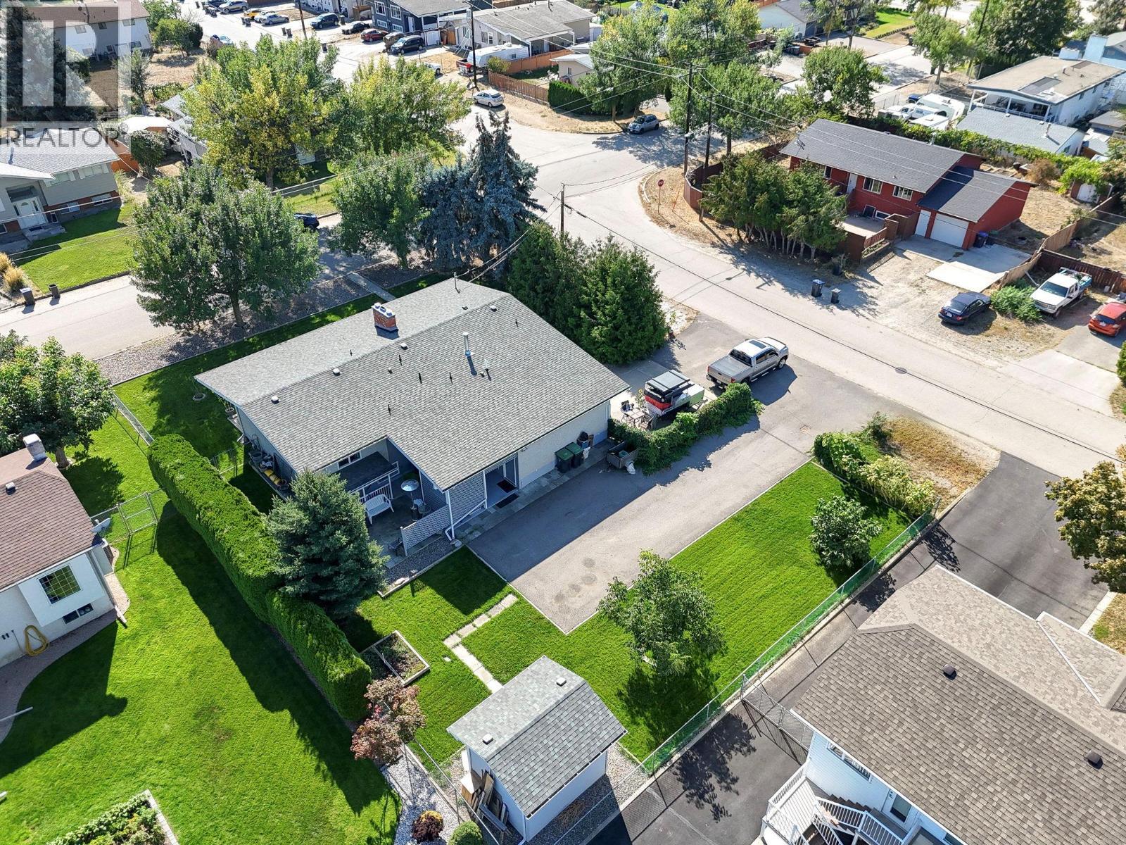 KELOWNA, British Columbia, V1X 1C4, CA, 5 Bedrooms Bedrooms, ,3 BathroomsBathrooms,Residential,For Sale,1948235