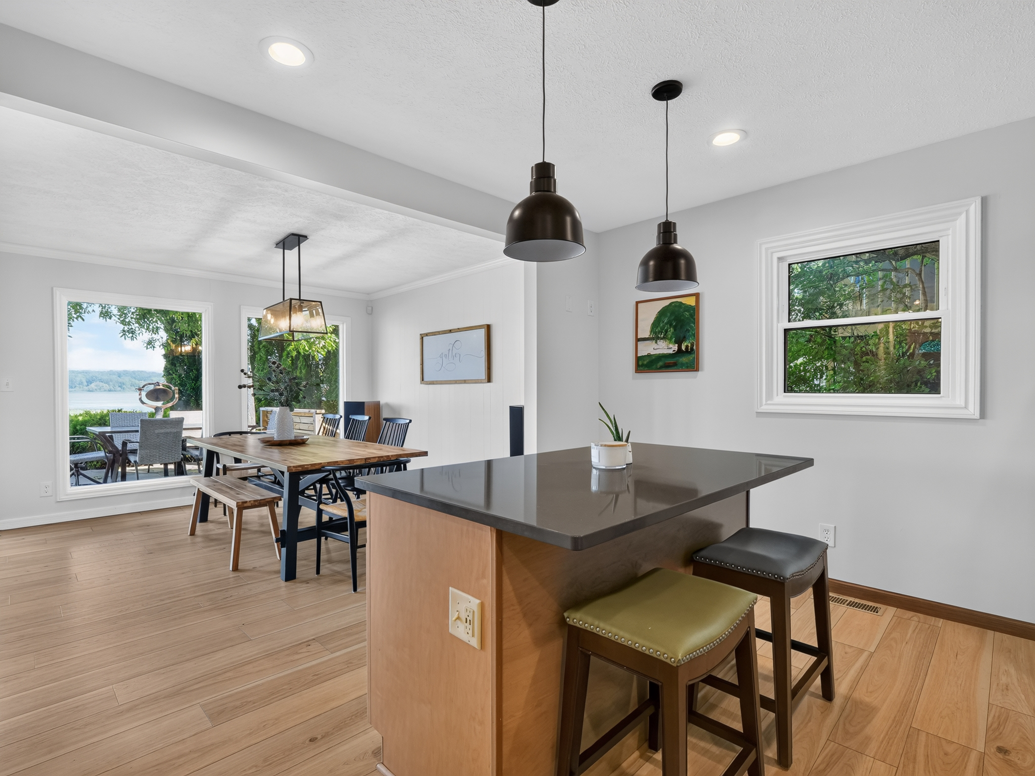  Four Bedroom Webster Lake Home - 物件實景
