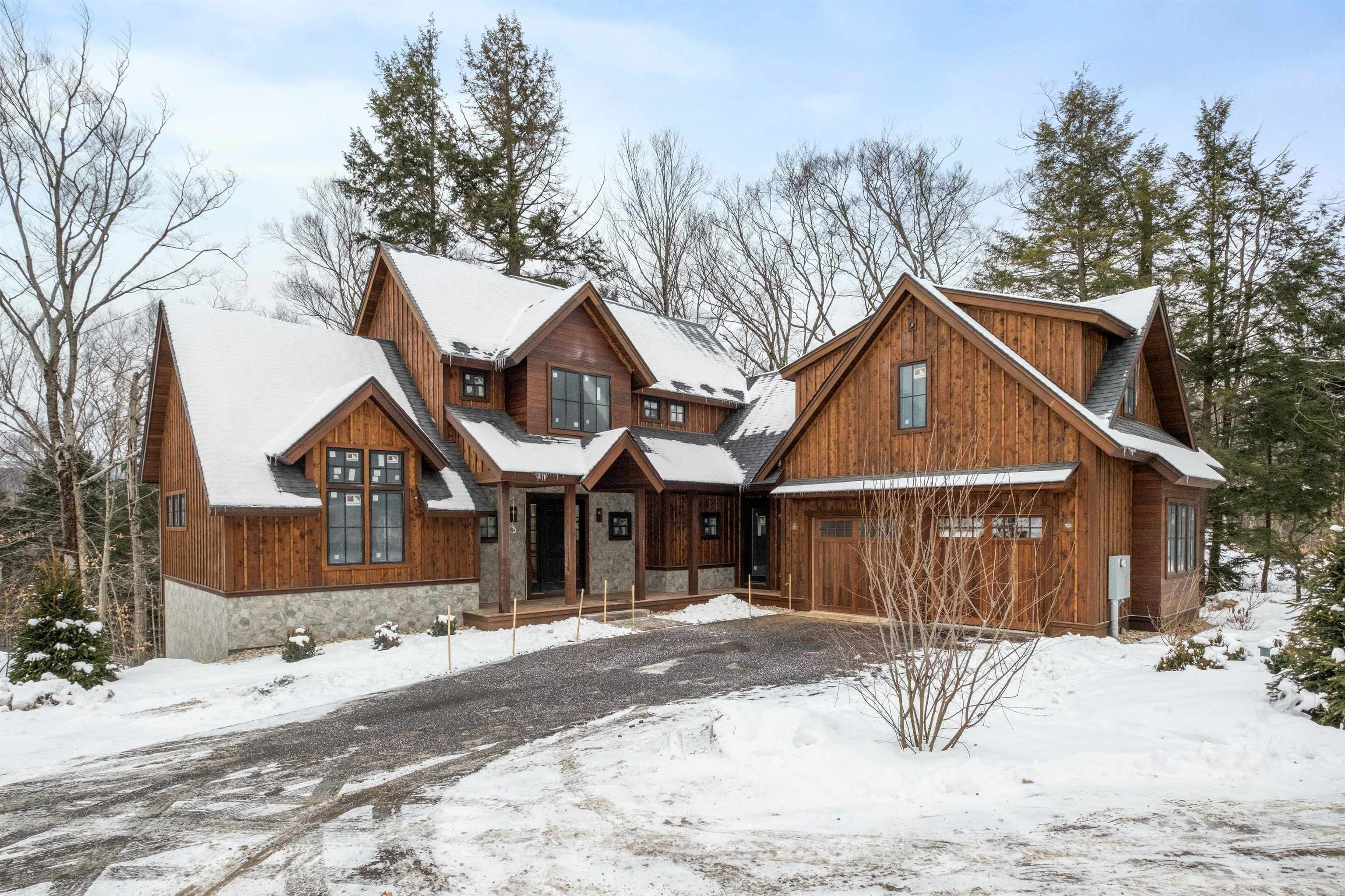 Lincoln, New Hampshire, 03251, United States, 5 Bedrooms Bedrooms, ,5 BathroomsBathrooms,Residential,For Sale,1979766