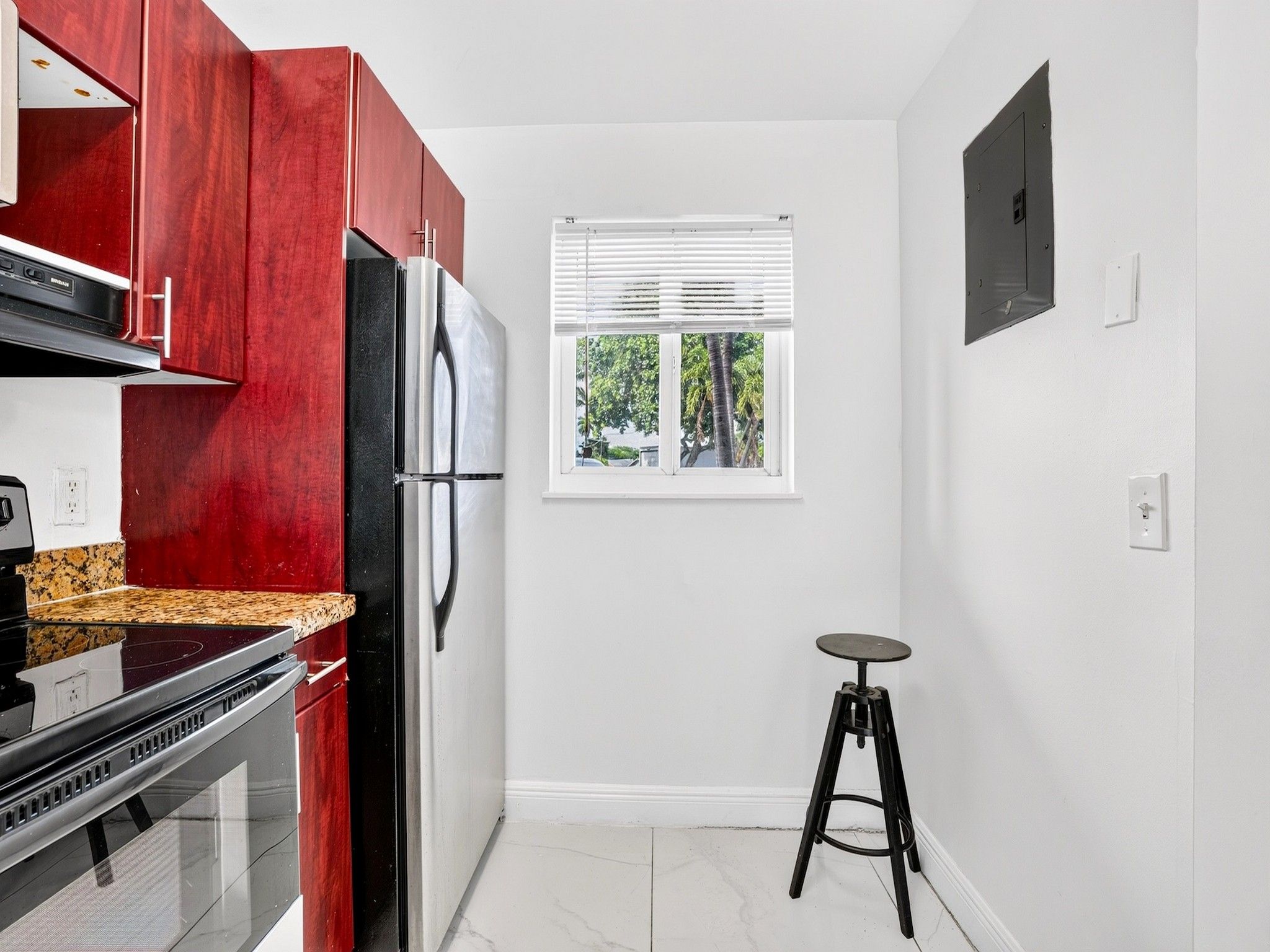  840 Pine Drive, Pompano Beach, FL, 33060 - 物件實景