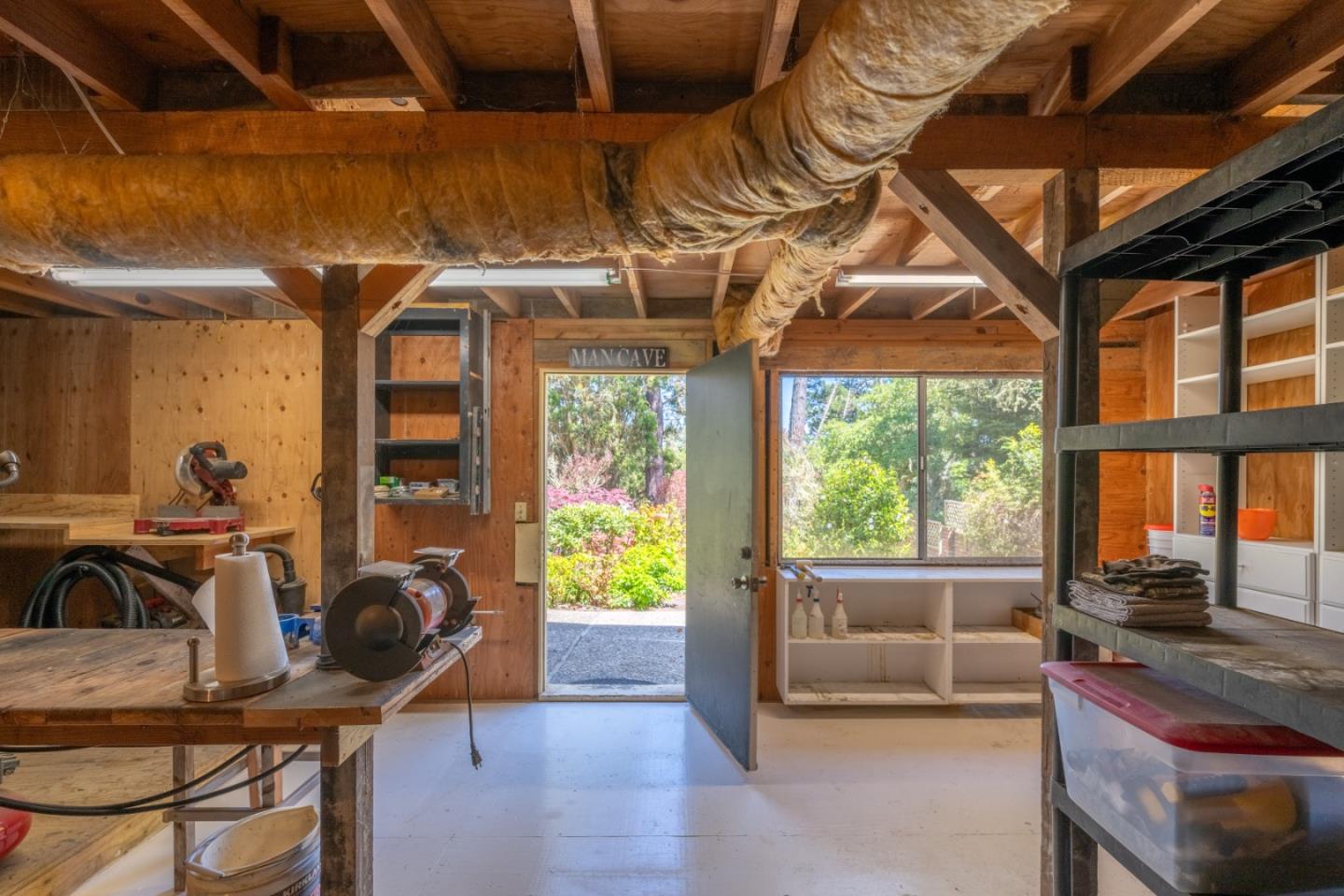 Monterey, California, 93940, United States, 3 Bedrooms Bedrooms, ,2 BathroomsBathrooms,Residential,For Sale,1837476