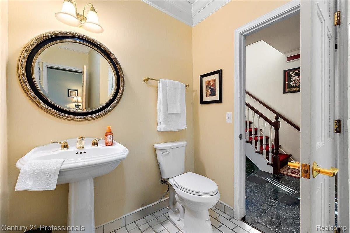Clarkston, Michigan, 48348, United States, 3 Bedrooms Bedrooms, ,4 BathroomsBathrooms,Residential,For Sale,2036106
