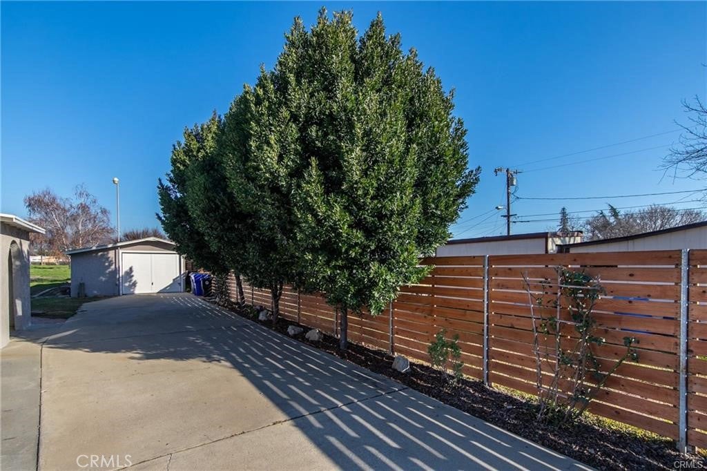 Yucaipa, California, 92399, United States, 2 Bedrooms Bedrooms, ,1 BathroomBathrooms,Residential,For Sale,1901859