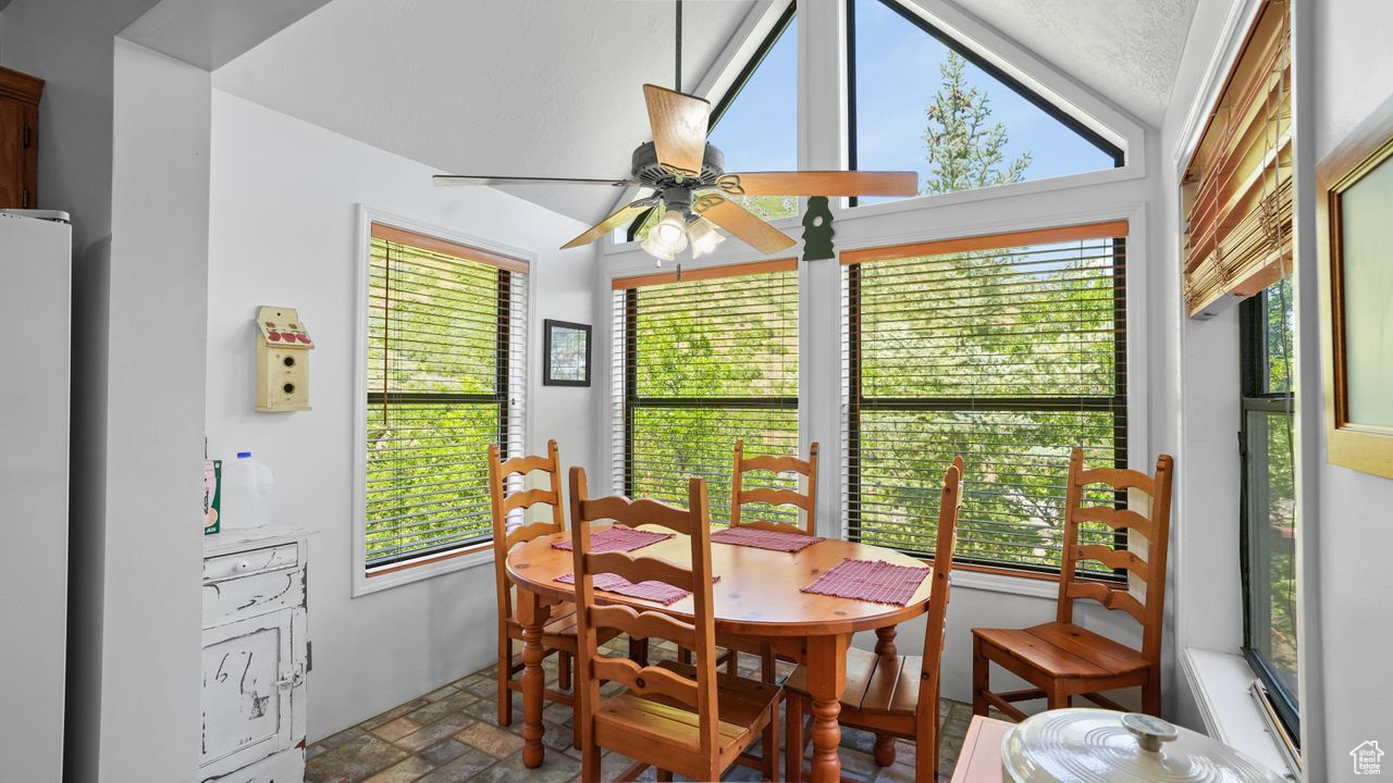 Midway, Utah, 84049, United States, 3 Bedrooms Bedrooms, ,3 BathroomsBathrooms,Residential,For Sale,1692560