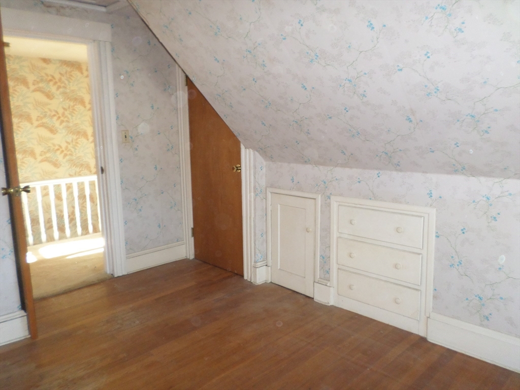 Saugus, Massachusetts, 01906, United States, 3 Bedrooms Bedrooms, ,2 BathroomsBathrooms,Residential,For Sale,1983401