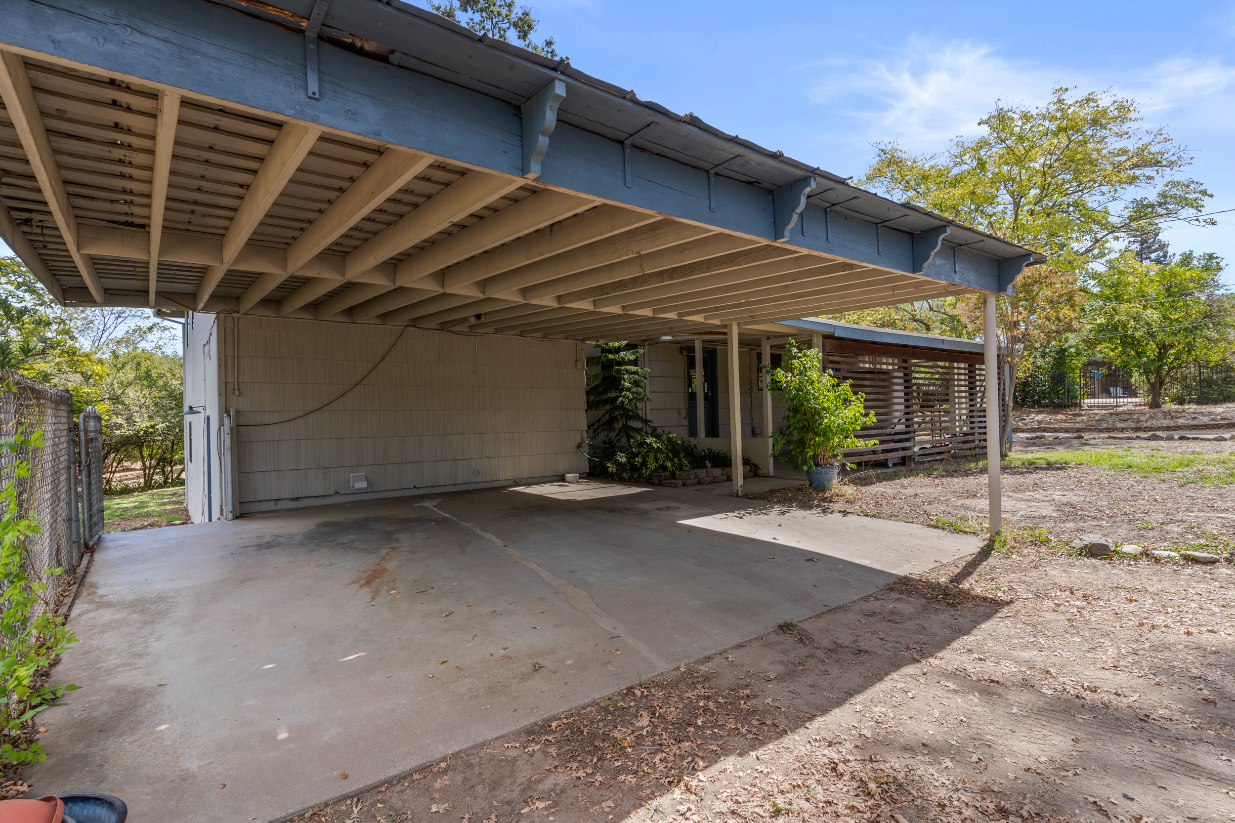  8865 Phoenix Avenue, Fair Oaks, CA 95628 - 物件實景