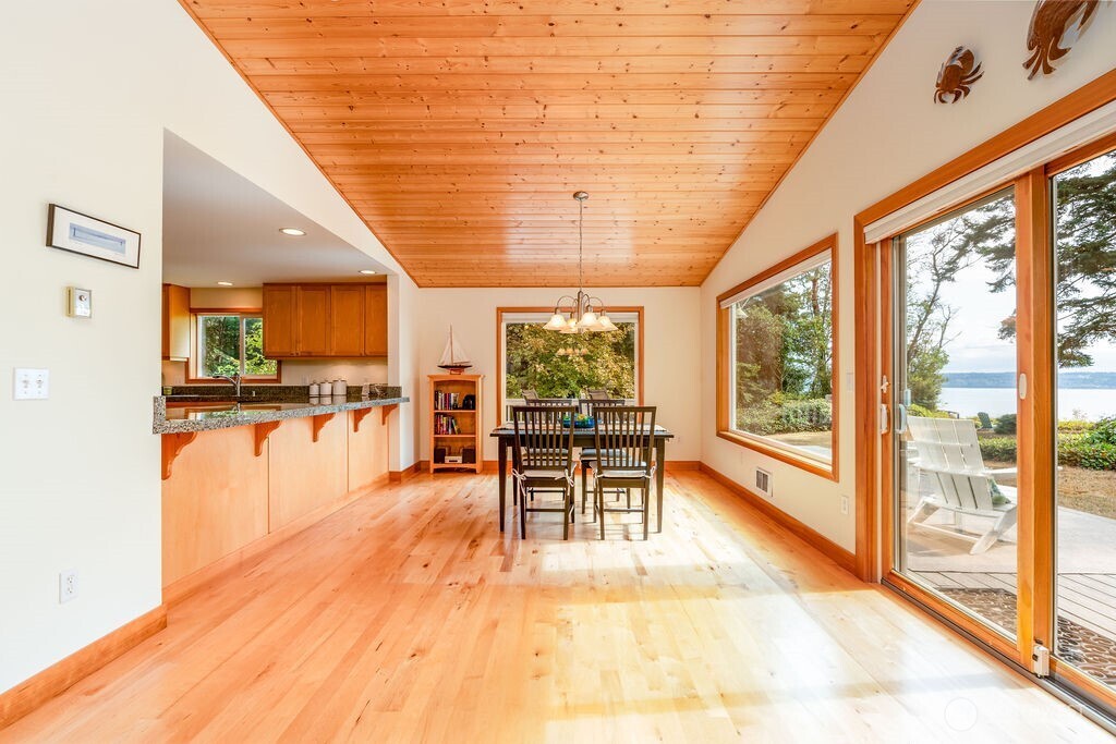 Hat Island, Washington, 98206, United States, 3 Bedrooms Bedrooms, ,1 BathroomBathrooms,Residential,For Sale,1974071