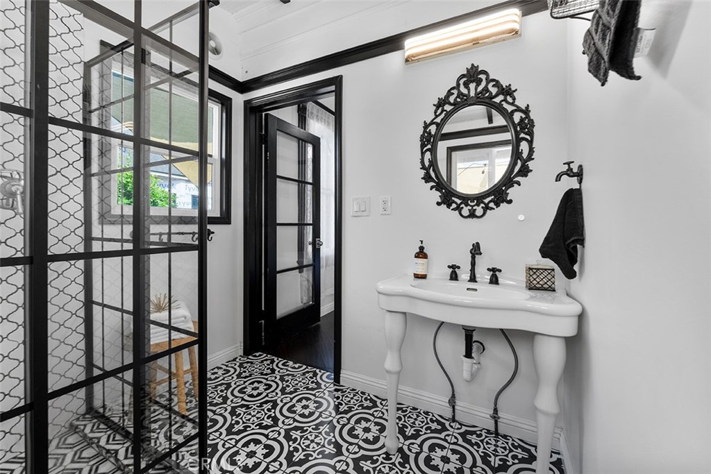 La Verne, California, 91750, United States, 3 Bedrooms Bedrooms, ,1 BathroomBathrooms,Residential,For Sale,1909183
