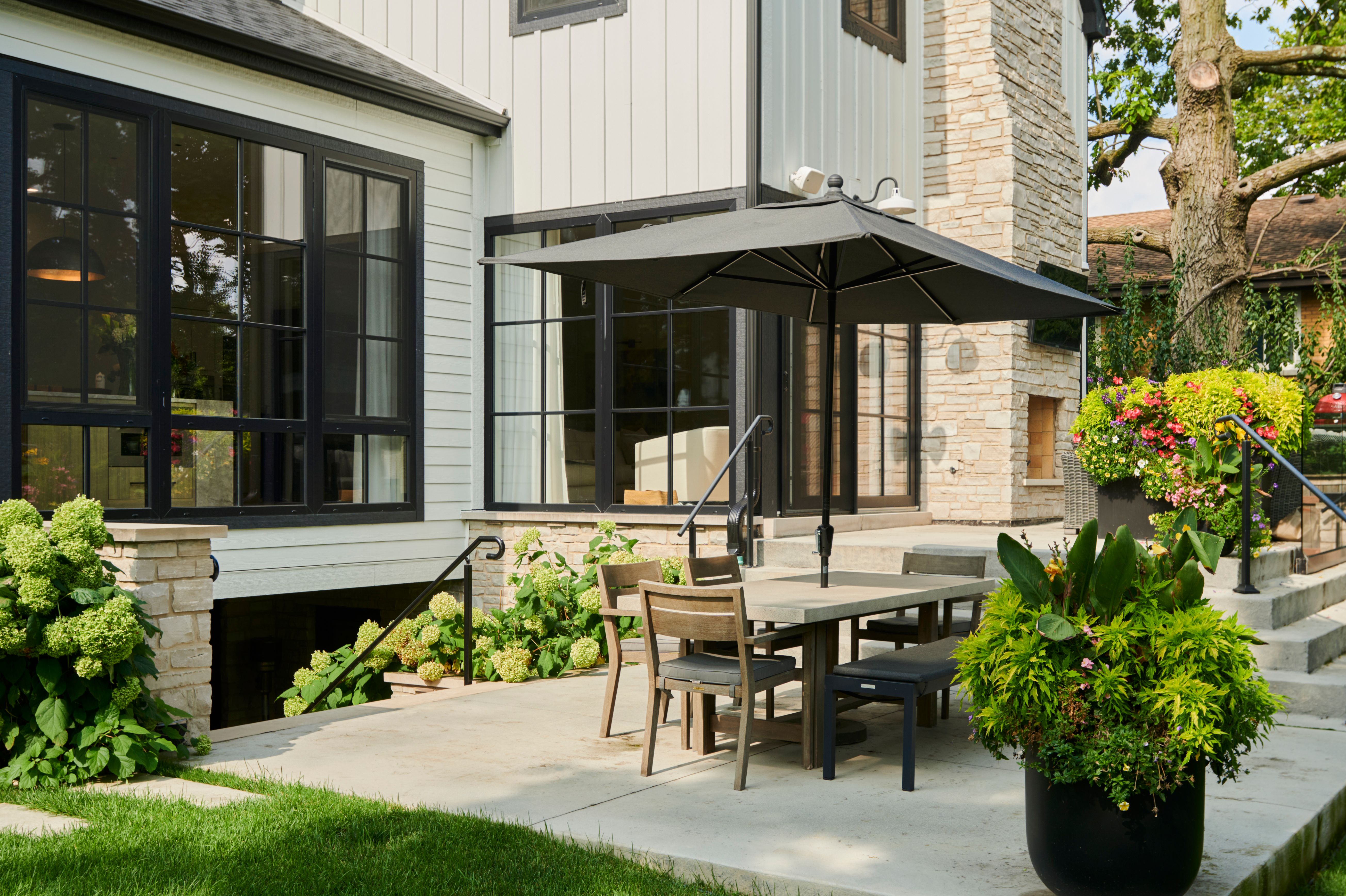  Home that Perfectly Balances Modern Elegance with Timeless Design - 物件實景