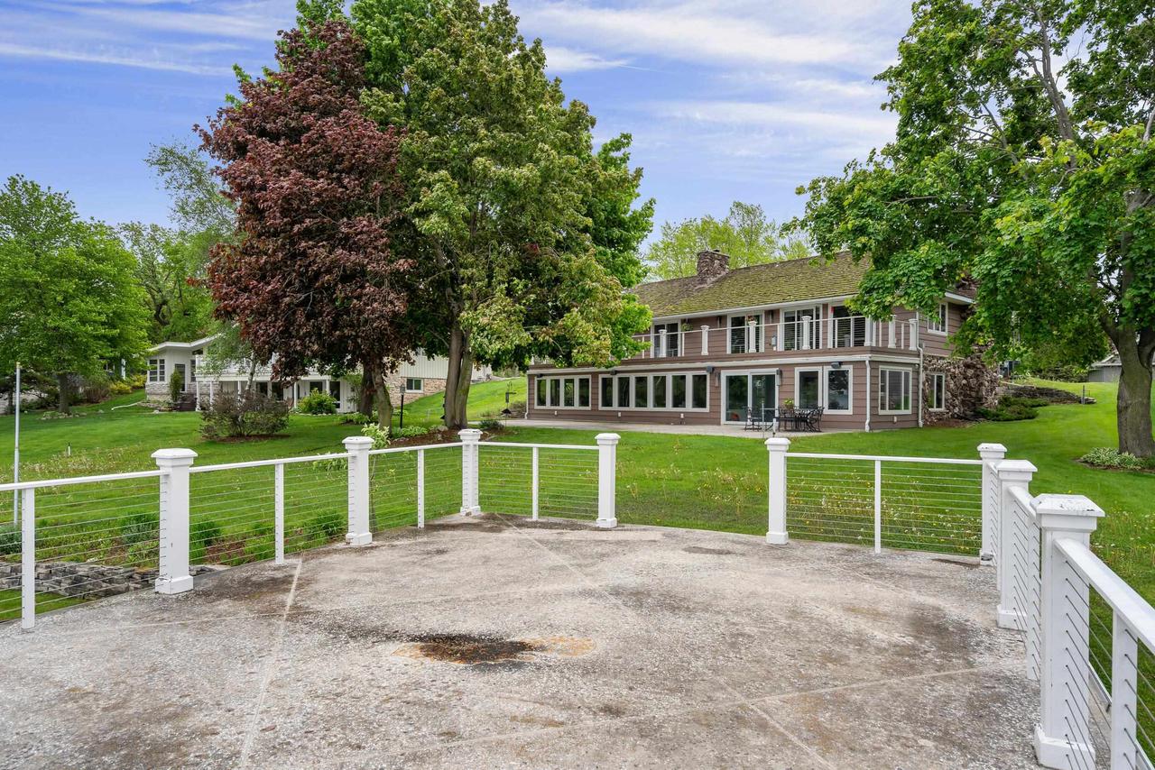 Markesan, Wisconsin, 53946, United States, 5 Bedrooms Bedrooms, ,4 BathroomsBathrooms,Residential,For Sale,2023665