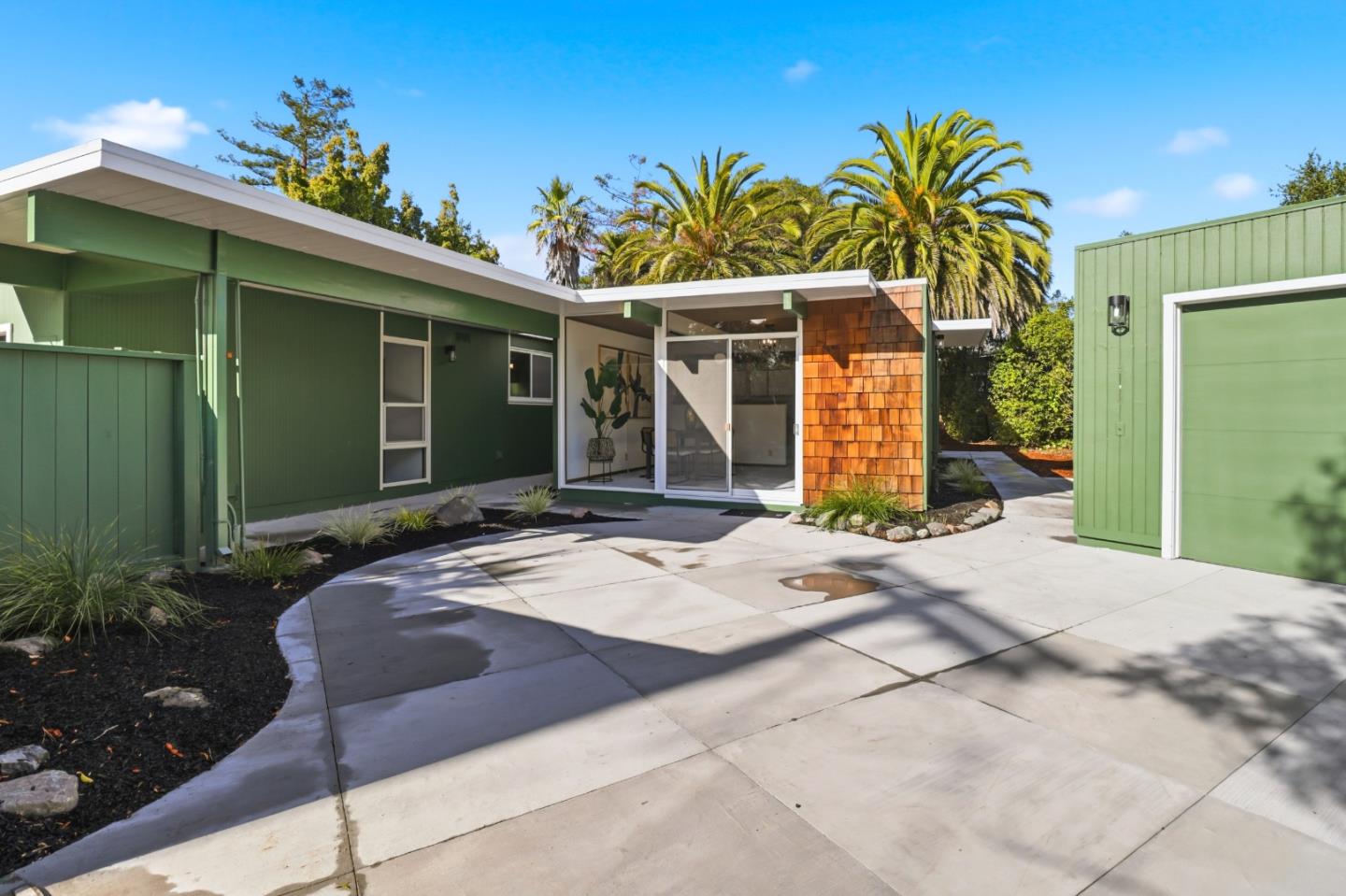 San Mateo, California, 94402, United States, 3 Bedrooms Bedrooms, ,2 BathroomsBathrooms,Residential,For Sale,1989577