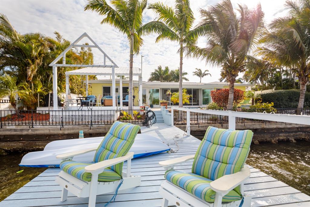 St Petersburg, Florida, 33705, United States, 3 Bedrooms Bedrooms, ,4 BathroomsBathrooms,Residential,For Sale,1793107