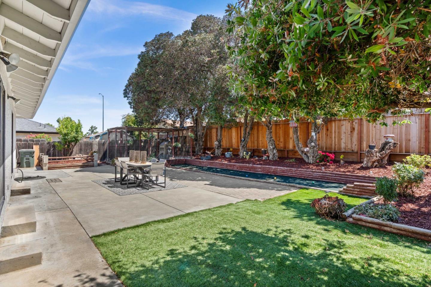Hollister, California, 95023, United States, 3 Bedrooms Bedrooms, ,2 BathroomsBathrooms,Residential,For Sale,1903543