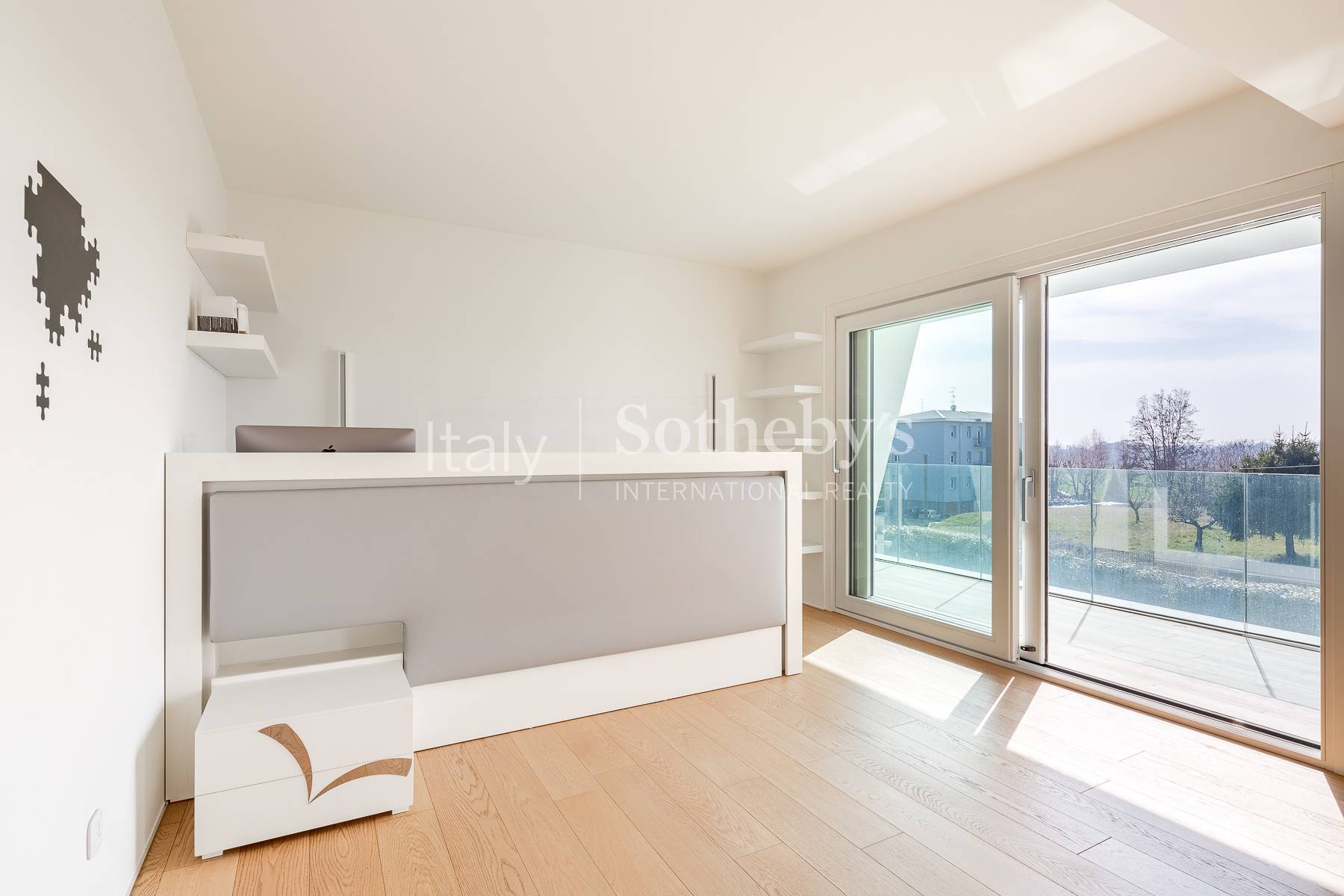  Elegant minimalist high-tech and energy efficient villa - 物件實景