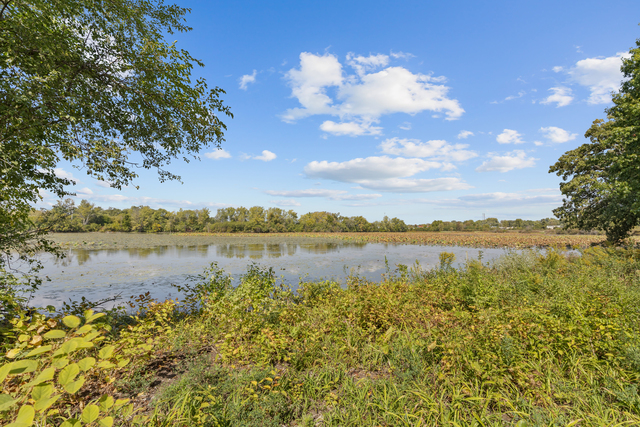 McHenry, Illinois, 60051, United States, 5 Bedrooms Bedrooms, ,3 BathroomsBathrooms,Residential,For Sale,1975629