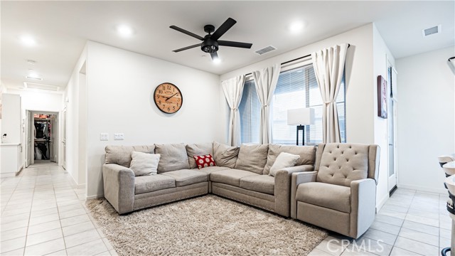 Ontario, California, 91761, United States, 2 Bedrooms Bedrooms, ,2 BathroomsBathrooms,Residential,For Sale,1993844