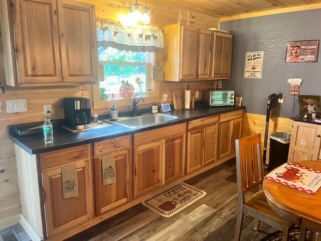 Branch, Michigan, 49402, United States, 5 Bedrooms Bedrooms, ,4 BathroomsBathrooms,Residential,For Sale,1986273