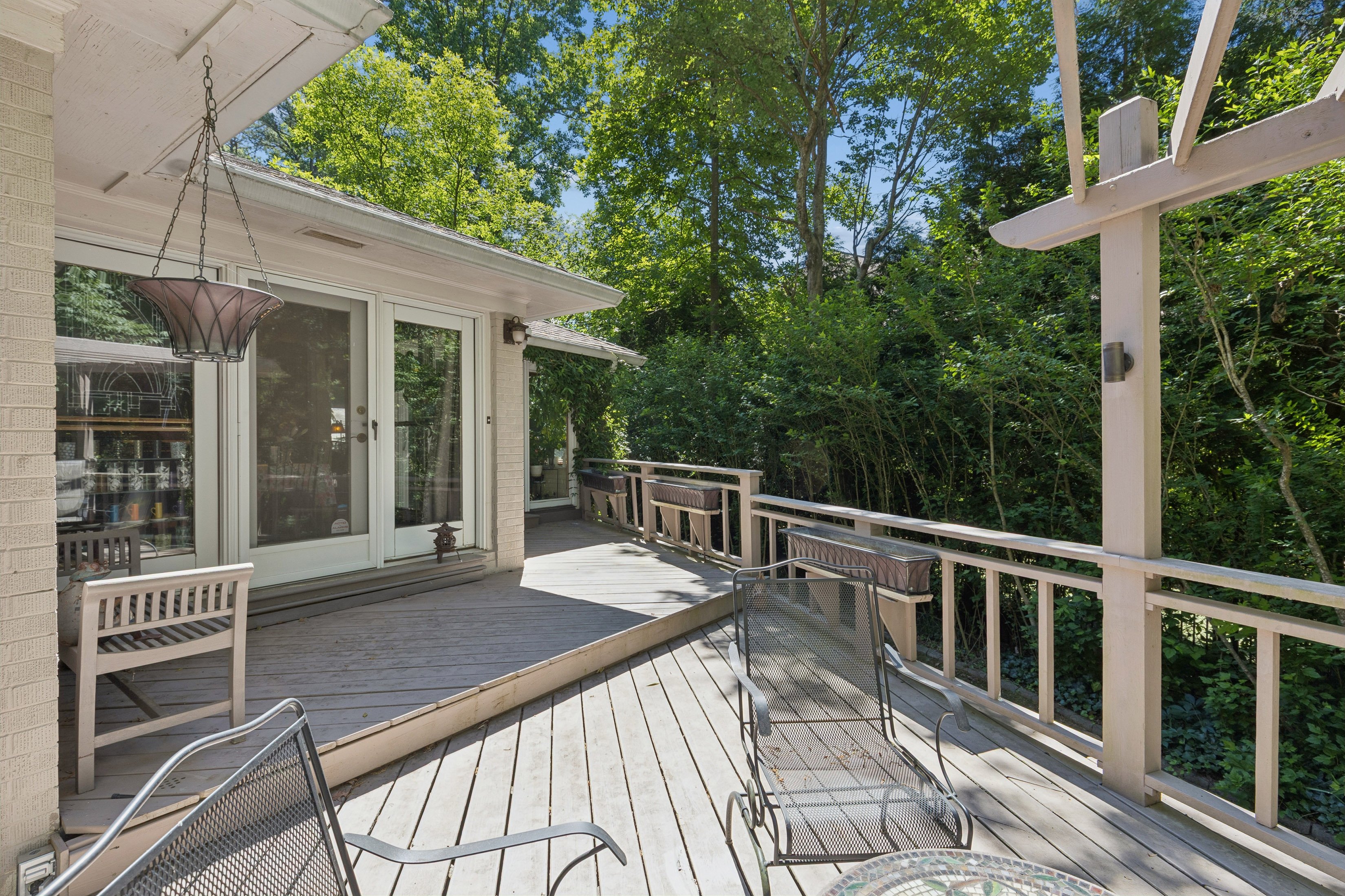  Charming Ranch Offers Space, Privacy and Long Term Potential - 物件實景
