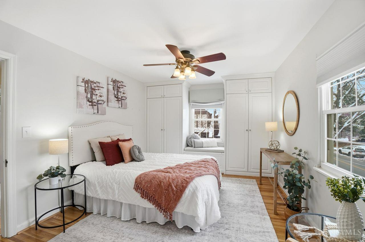 Cincinnati, Ohio, 45209, United States, 3 Bedrooms Bedrooms, ,4 BathroomsBathrooms,Residential,For Sale,2003338