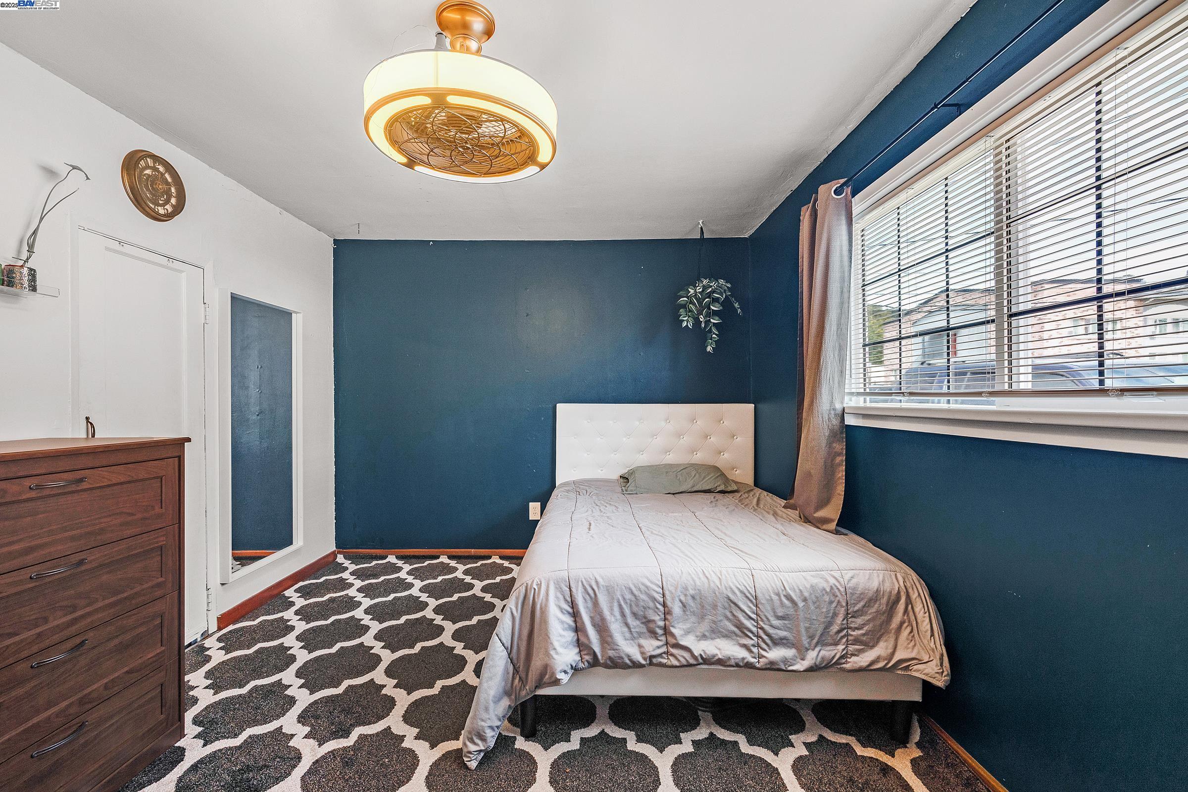 Oakland, California, 94605, United States, 4 Bedrooms Bedrooms, ,1 BathroomBathrooms,Residential,For Sale,1941828