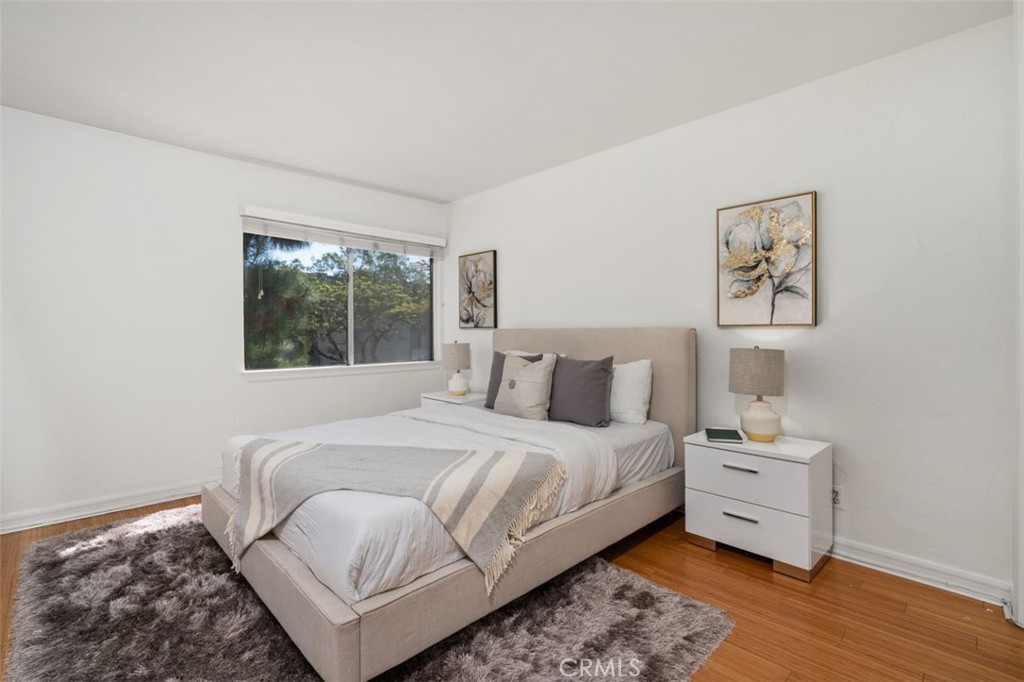 Los Angeles, California, 90025, United States, 2 Bedrooms Bedrooms, ,2 BathroomsBathrooms,Residential,For Sale,1912181
