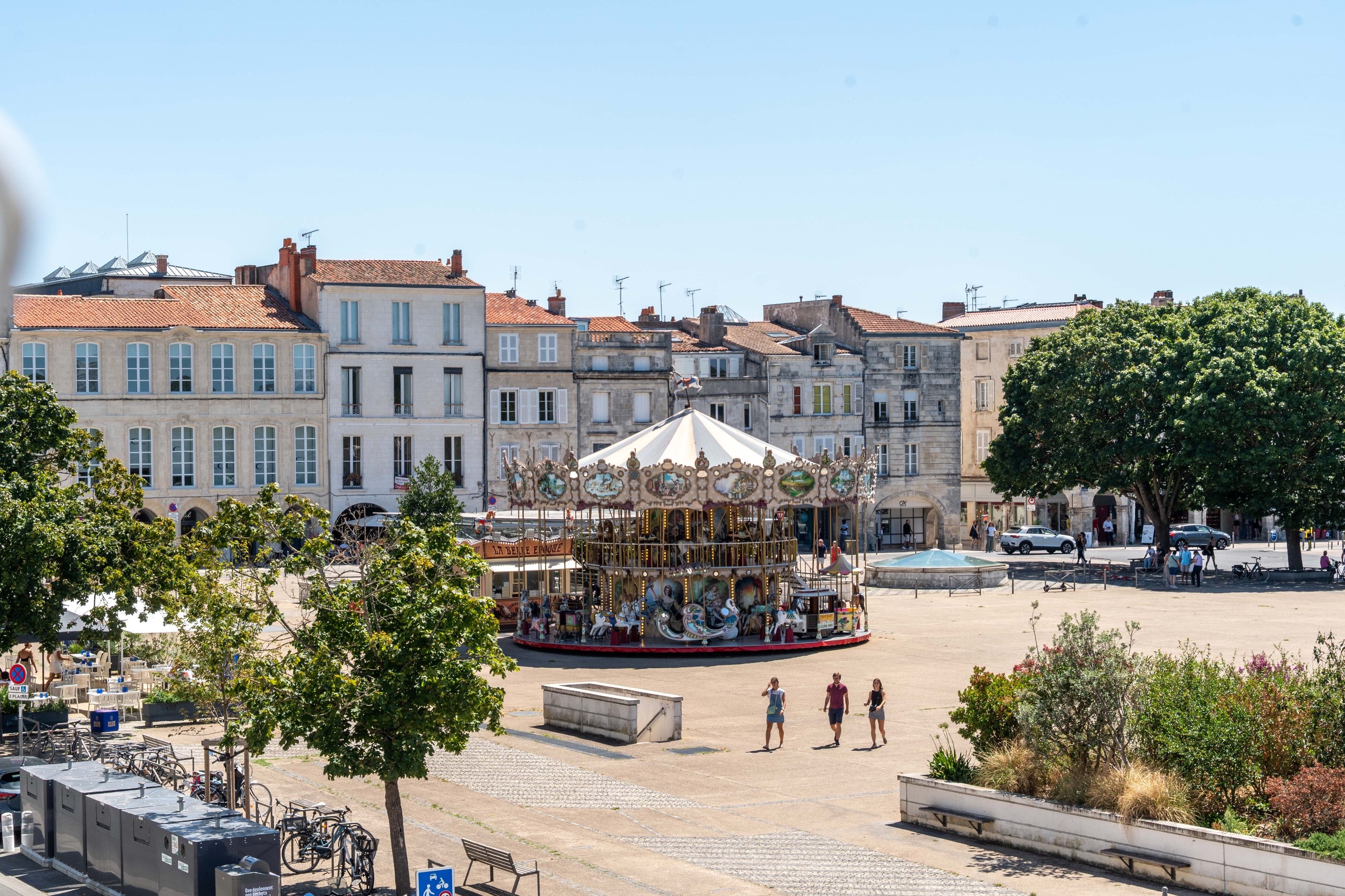  A 19th-Century Residence with a Garden in the Heart of La Rochelle - 物件實景