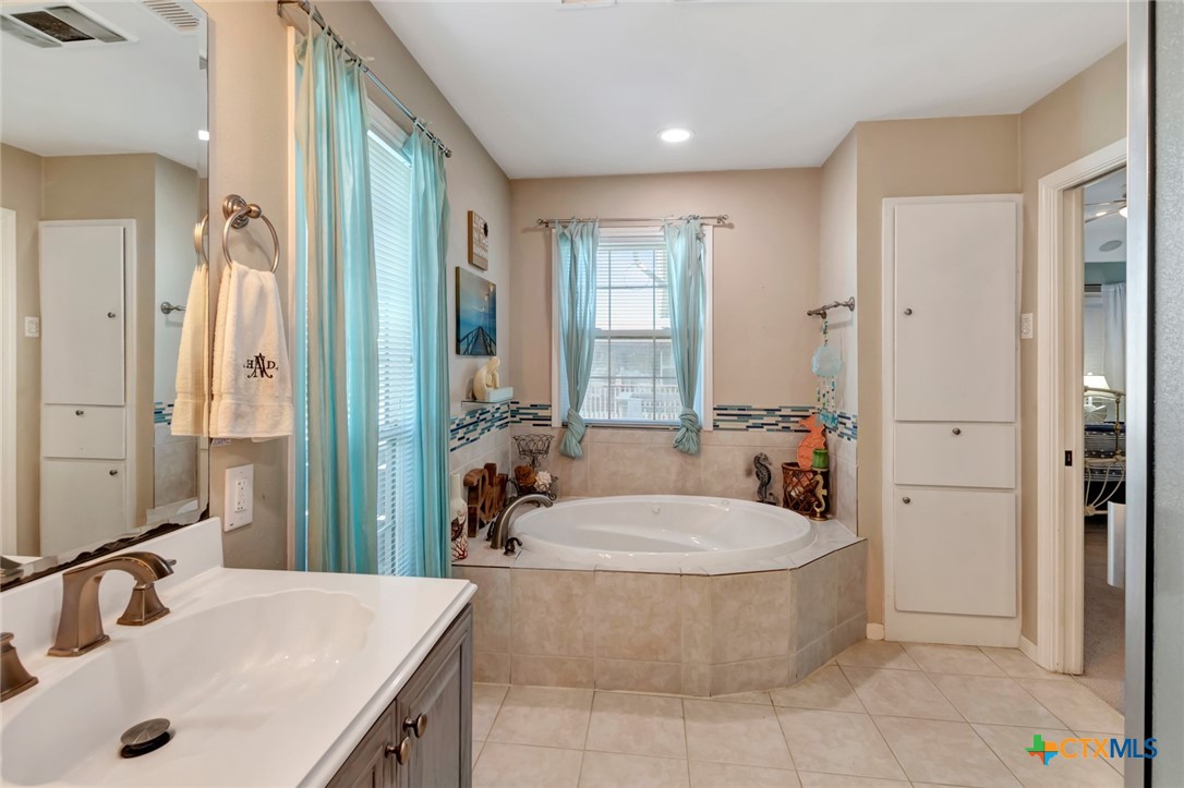 612 W Jackson Avenue, Port O'Connor, Texas, 77982, United States, 3 Bedrooms Bedrooms, ,3 BathroomsBathrooms,Residential,For Sale,612 W Jackson Avenue,1673246