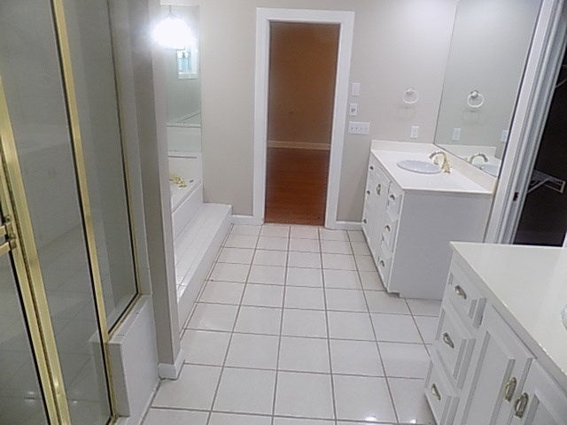 Dothan, Alabama, 36305, United States, 4 Bedrooms Bedrooms, ,4 BathroomsBathrooms,Residential,For Sale,1987570