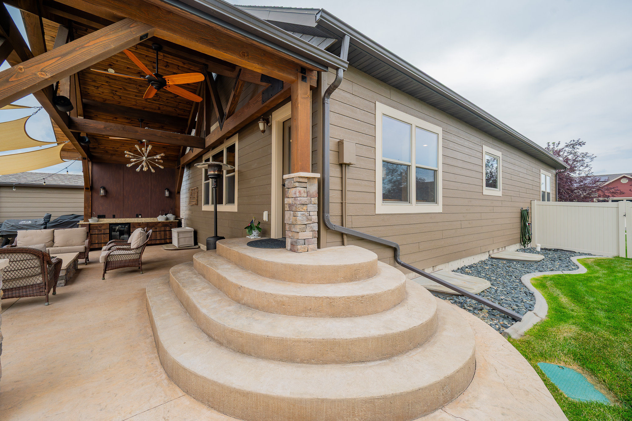 Helena, Montana, 59602, United States, 4 Bedrooms Bedrooms, ,3 BathroomsBathrooms,Residential,For Sale,1974556