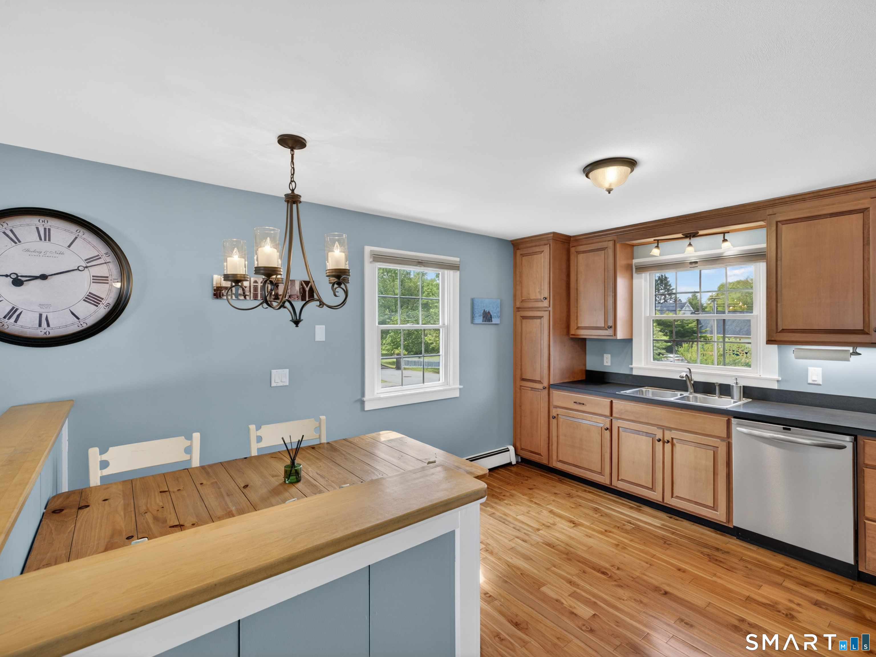 Mystic, Connecticut, 06355, United States, 4 Bedrooms Bedrooms, ,Residential,For Sale,2049370