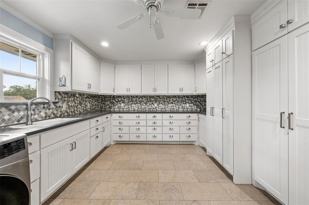 China Spring, Texas, 76633, United States, 3 Bedrooms Bedrooms, ,2 BathroomsBathrooms,Residential,For Sale,1974952