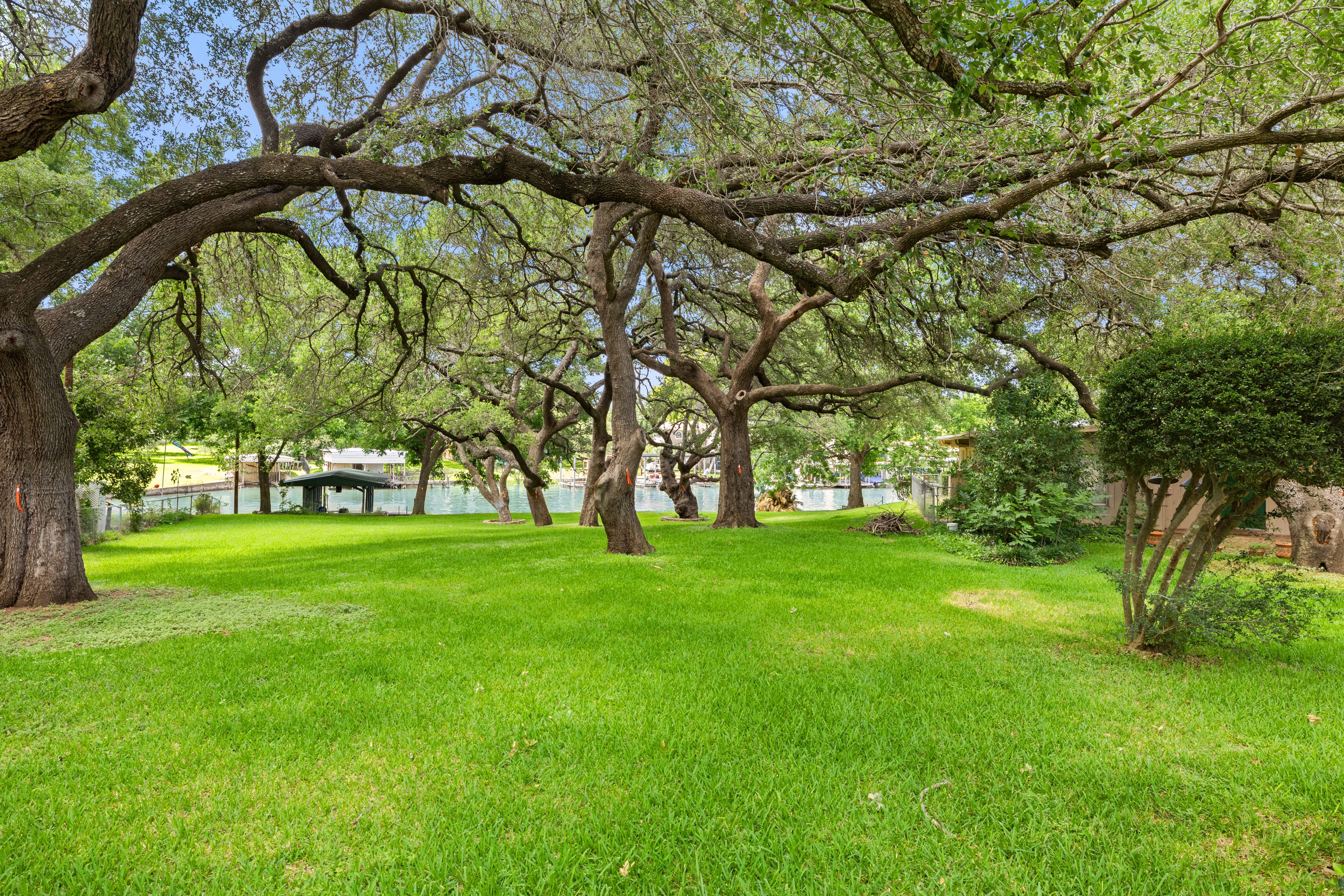  Prime Lake LBJ Waterfront Opportunity - 物件實景