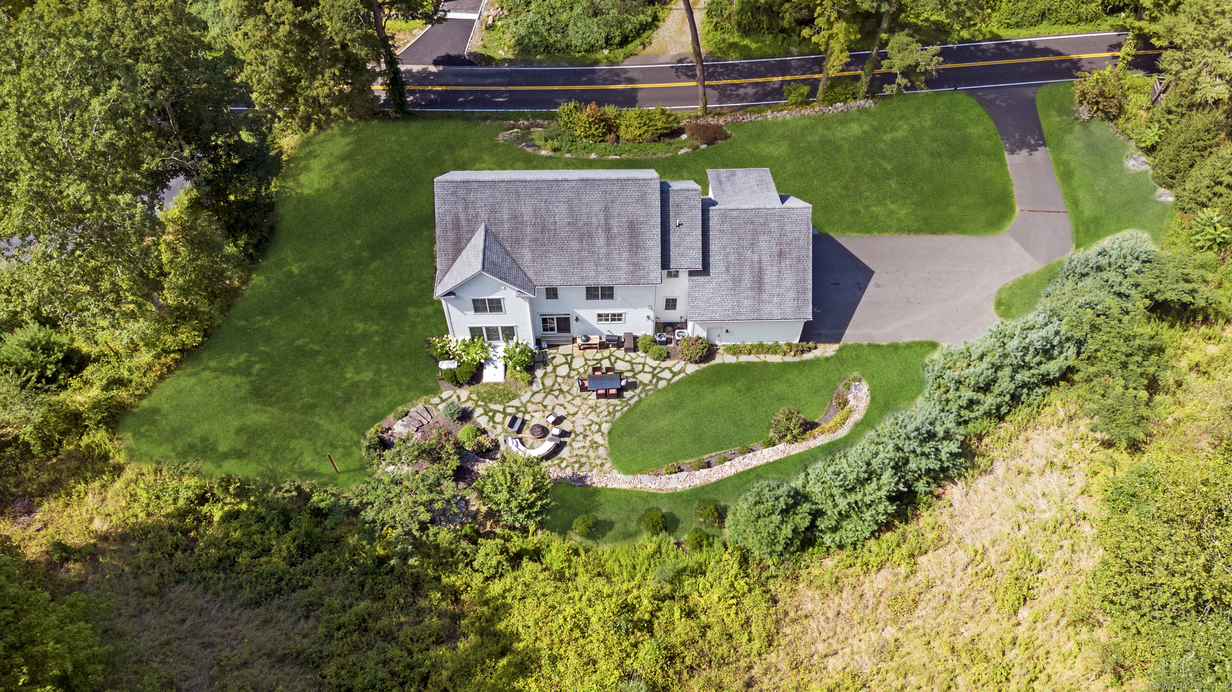 Weston, Connecticut, 06883, United States, 5 Bedrooms Bedrooms, ,5 BathroomsBathrooms,Residential,For Sale,1938850