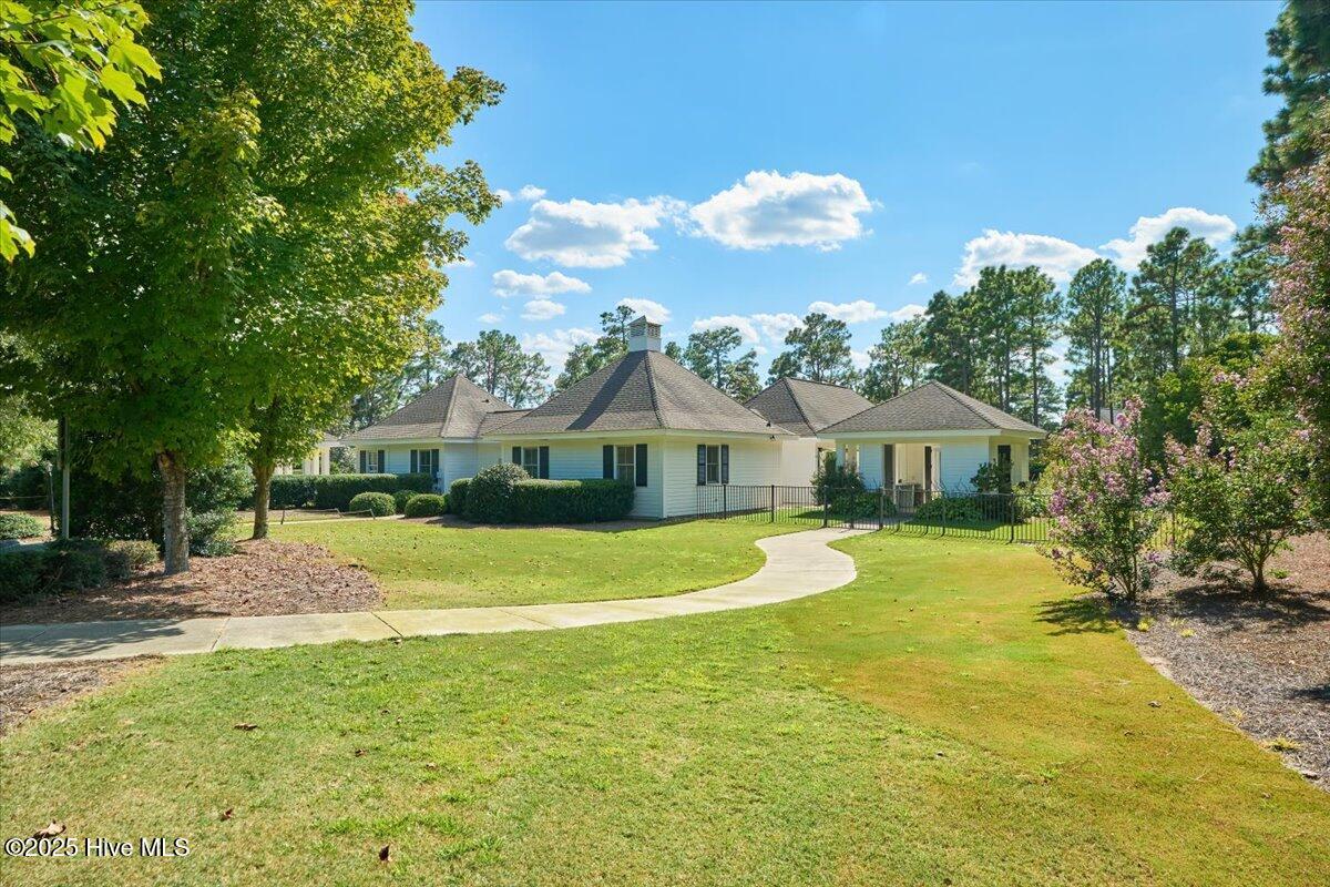 Southern Pines, North Carolina, 28387, United States, 3 Bedrooms Bedrooms, ,3 BathroomsBathrooms,Residential,For Sale,1933285
