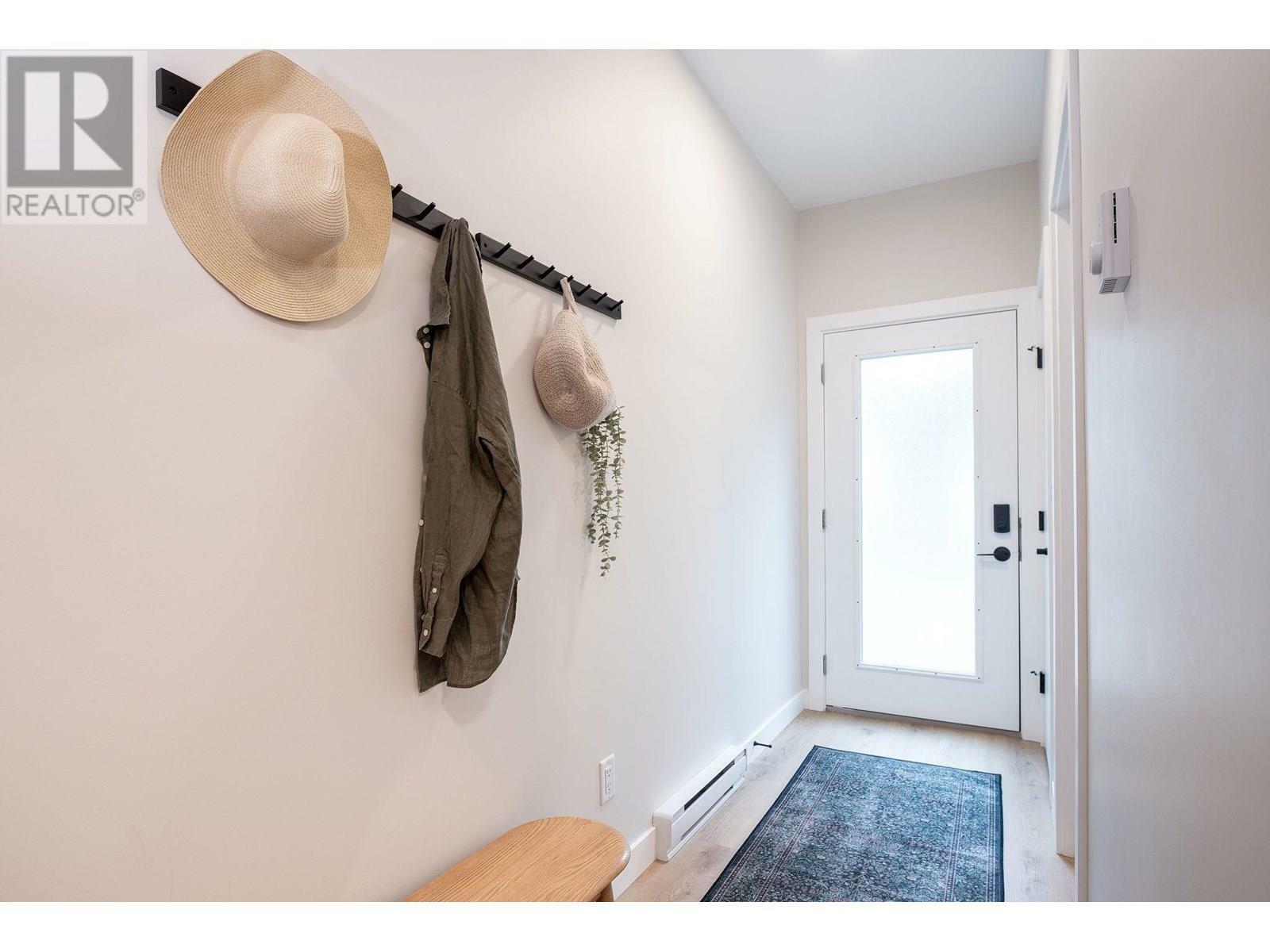 REVELSTOKE, British Columbia, V0E 2S0, CA, 3 Bedrooms Bedrooms, ,3 BathroomsBathrooms,Residential,For Sale,1882826