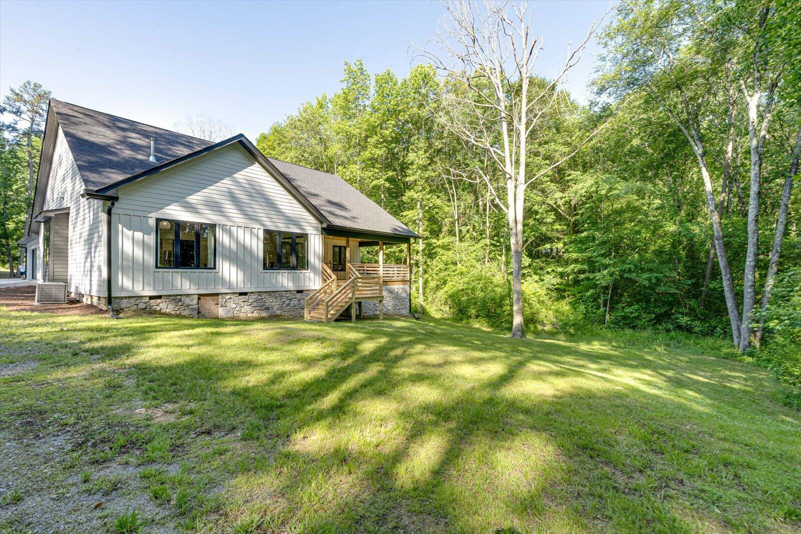 Whitwell, Tennessee, 37397, United States, 3 Bedrooms Bedrooms, ,3 BathroomsBathrooms,Residential,For Sale,1980054