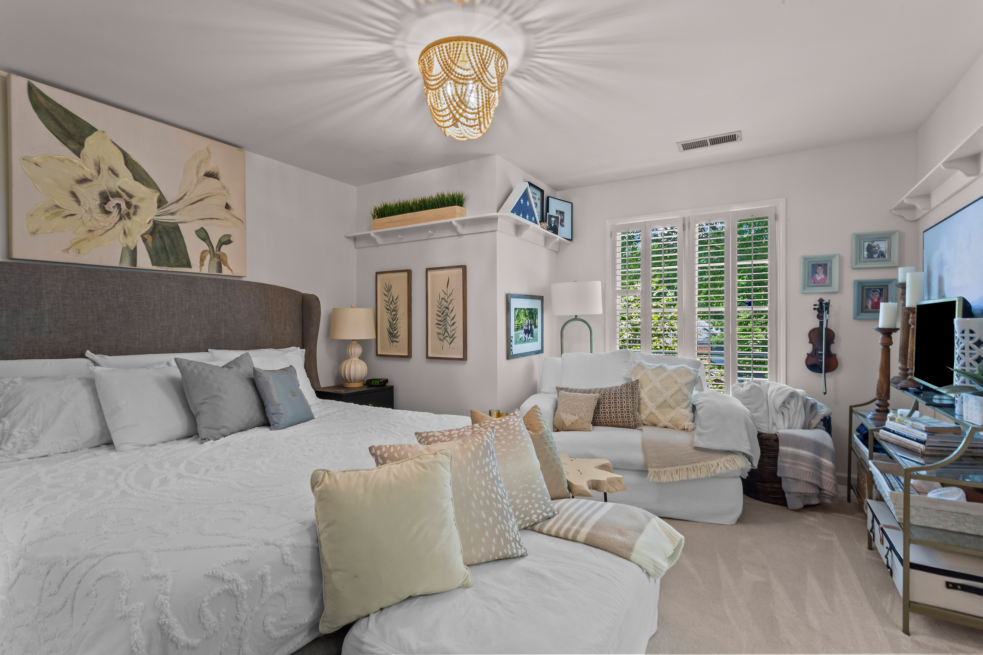  Timeless Elegance in Roswell