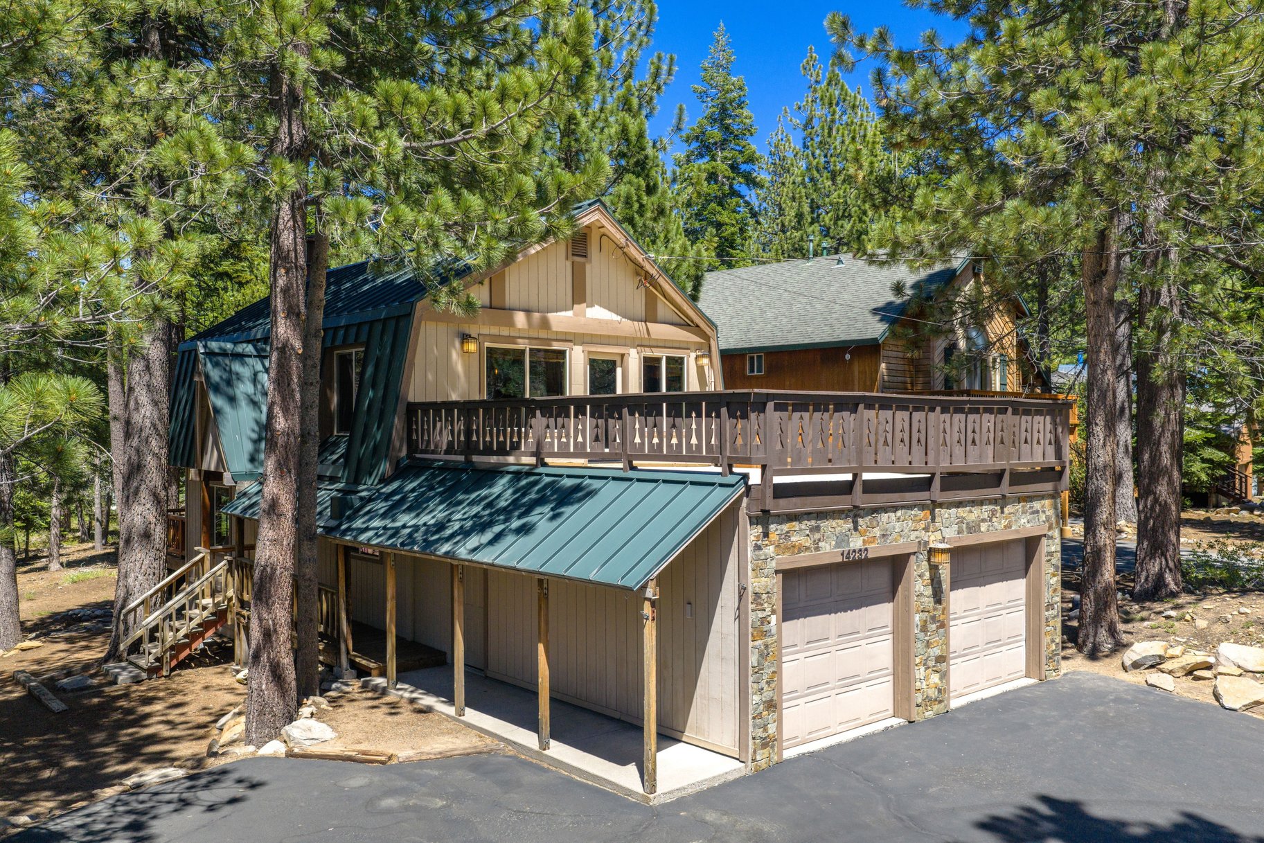  Updated Tahoe Donner retreat with a greenbelt setting - 物件實景