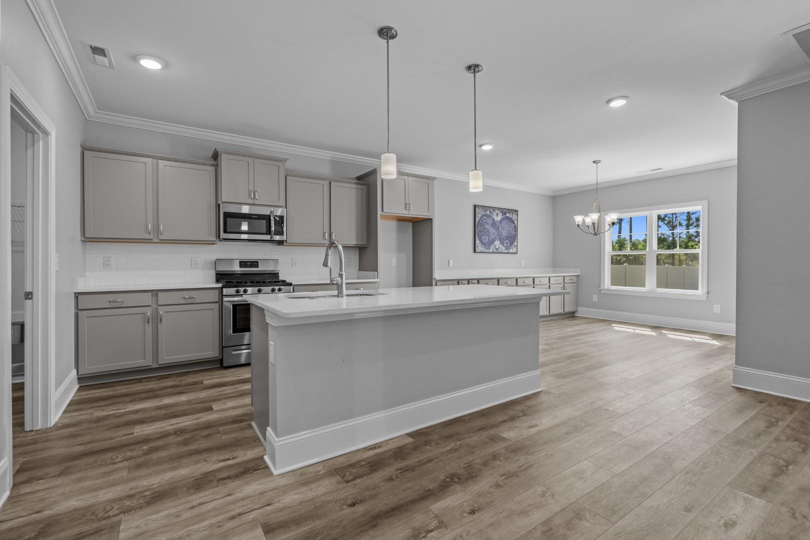 Myrtle Beach, South Carolina, 29579, United States, 5 Bedrooms Bedrooms, ,3 BathroomsBathrooms,Residential,For Sale,2035724