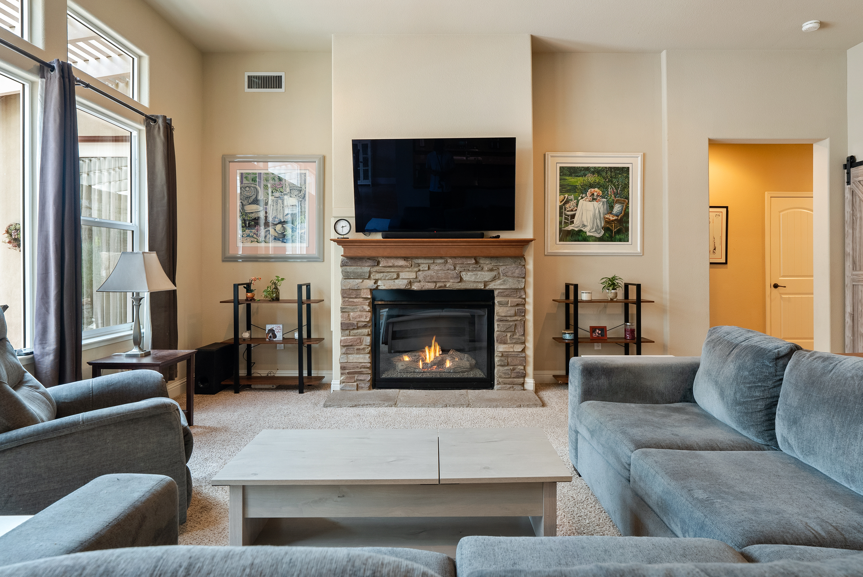  Timeless Living in Vintage at Montebello Oaks - 物件實景