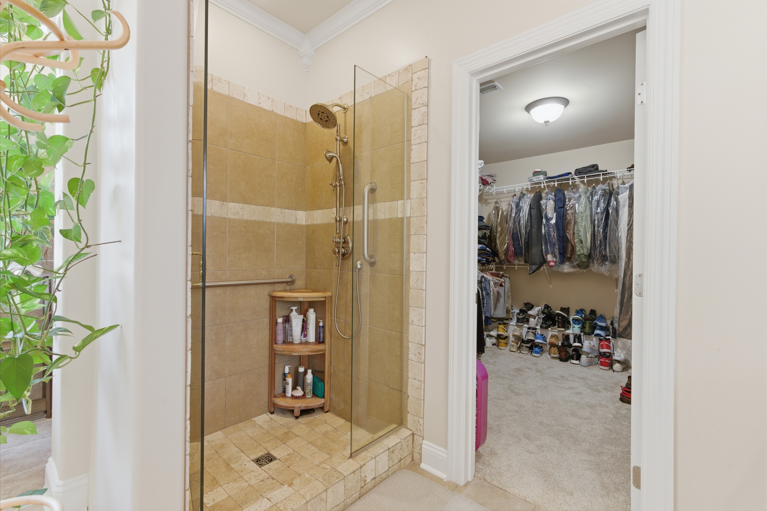  211 Ash Drive - 物件實景