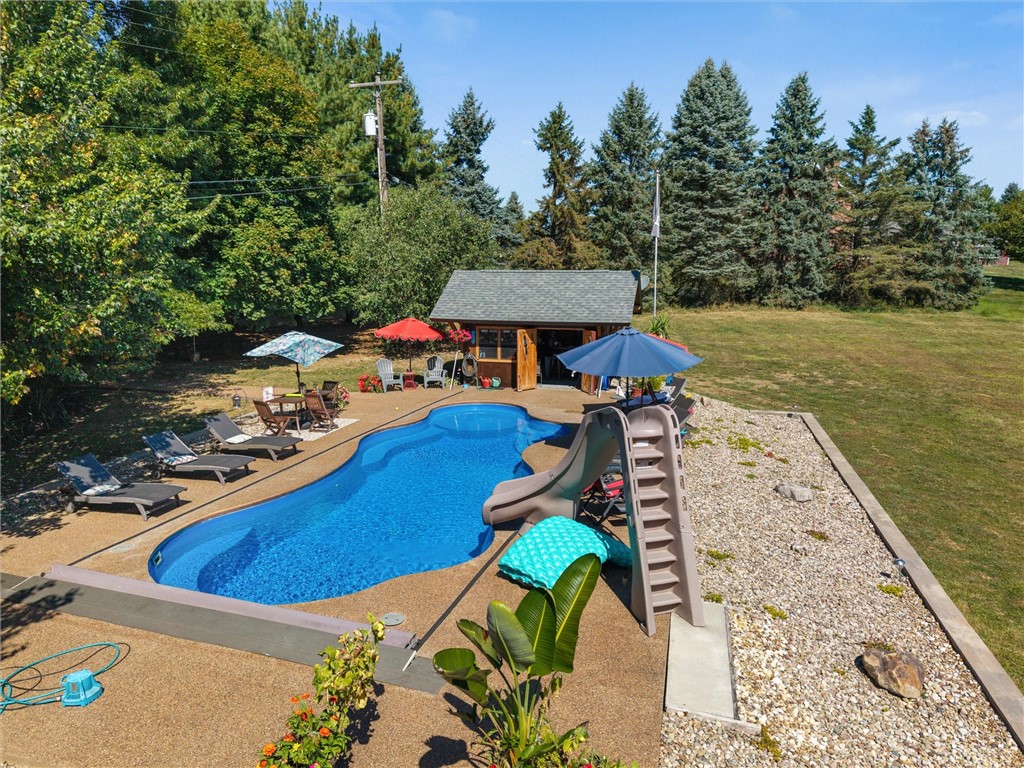 South Strabane, Pennsylvania, 15301, United States, 5 Bedrooms Bedrooms, ,5 BathroomsBathrooms,Residential,For Sale,2003088